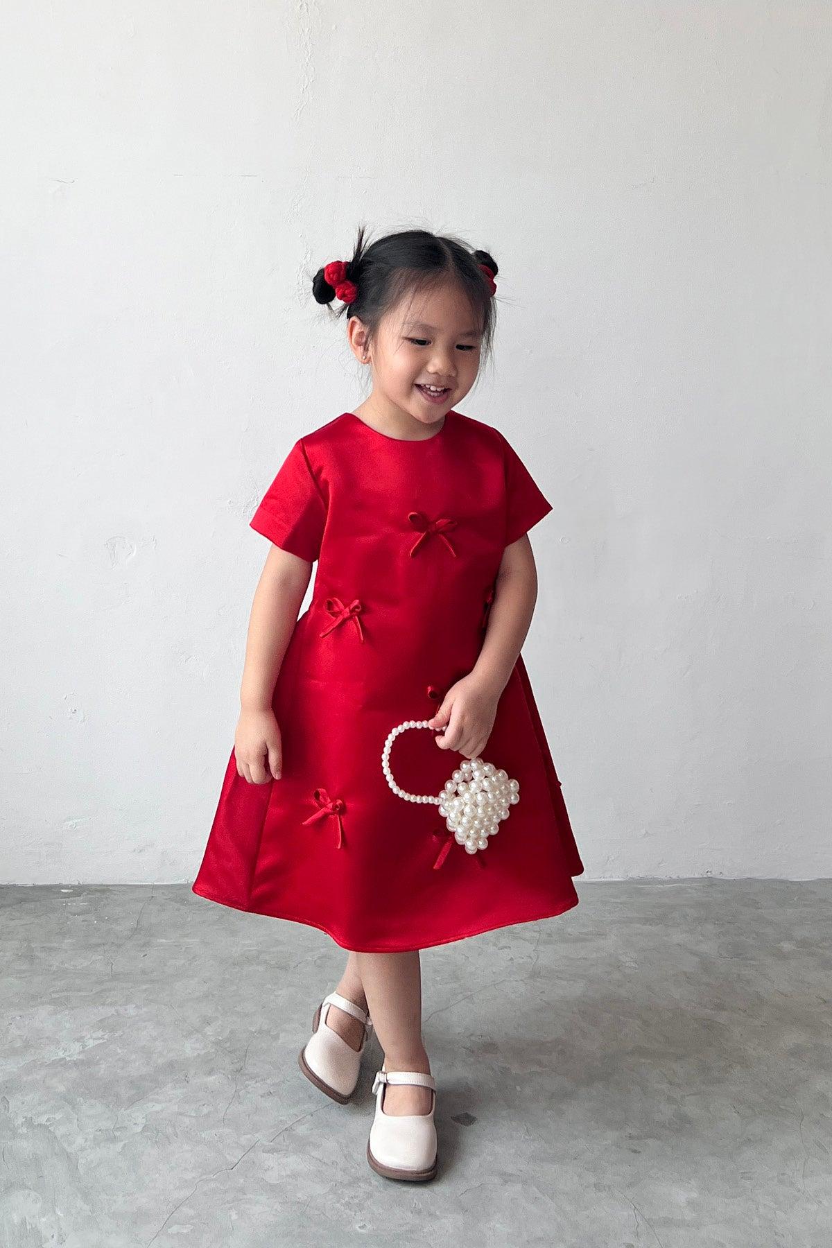 Fira Satin Petite Dress Red - EESOME