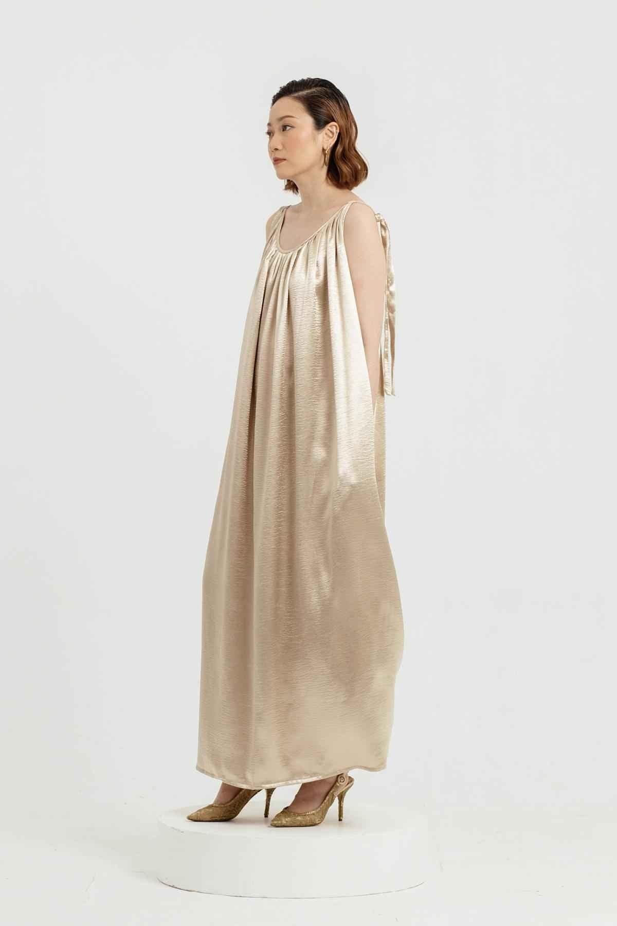 Gamma Dress Champagne Gold - EESOME