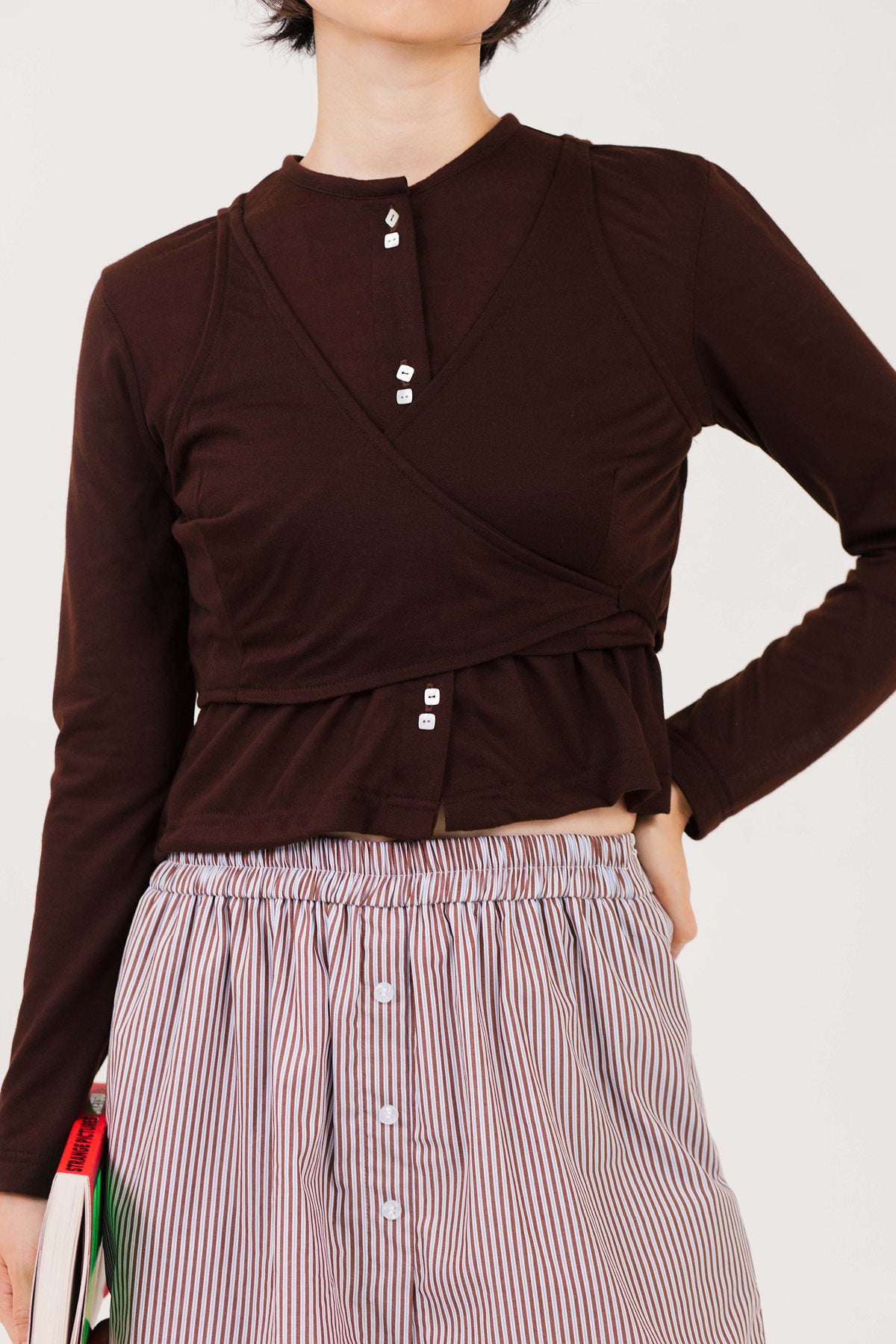 Dobby Layers Top Chocolate