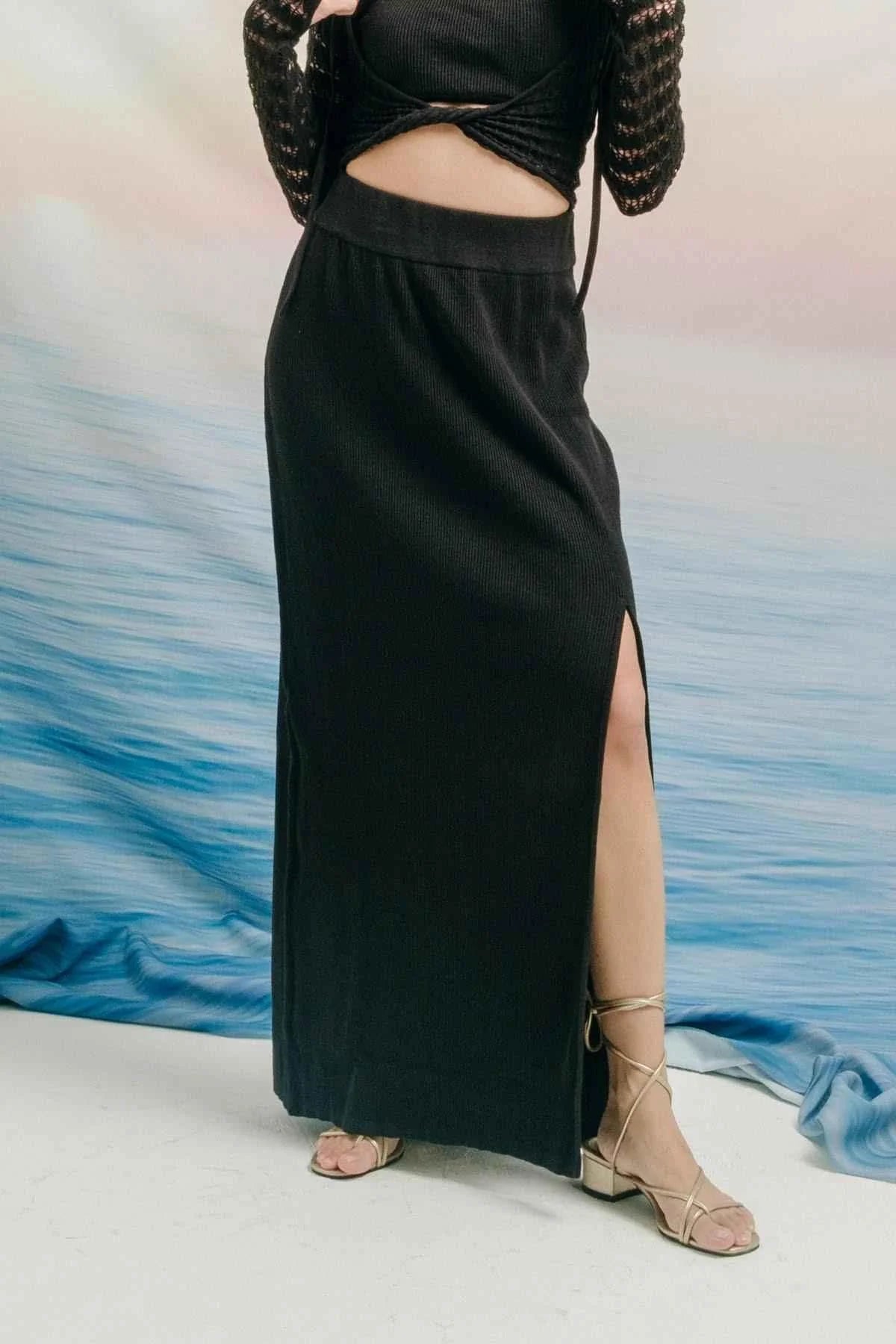 Adele Long Knitted Skirt Black