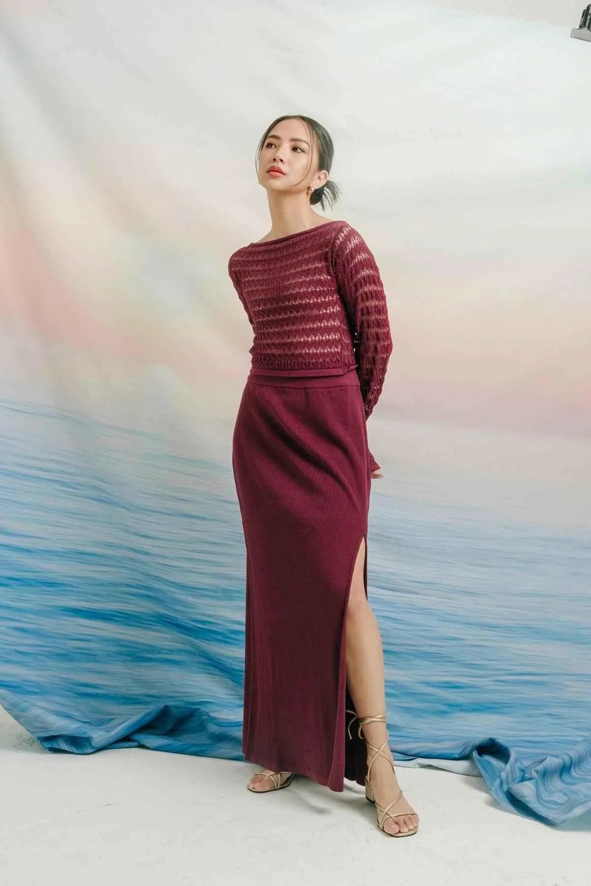 Adele Long Knitted Skirt Maroon