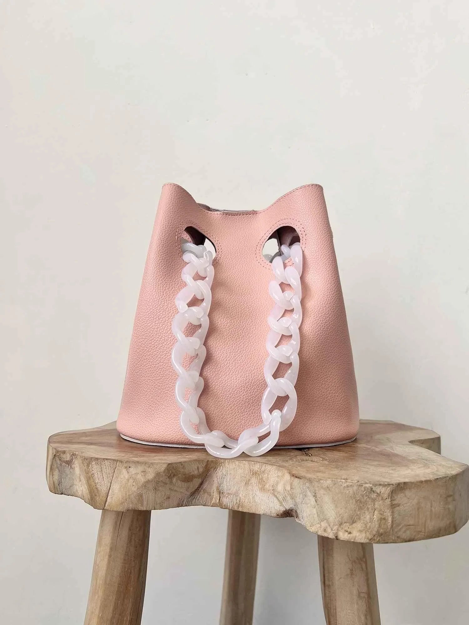 Chaine Bucket Bag Pink