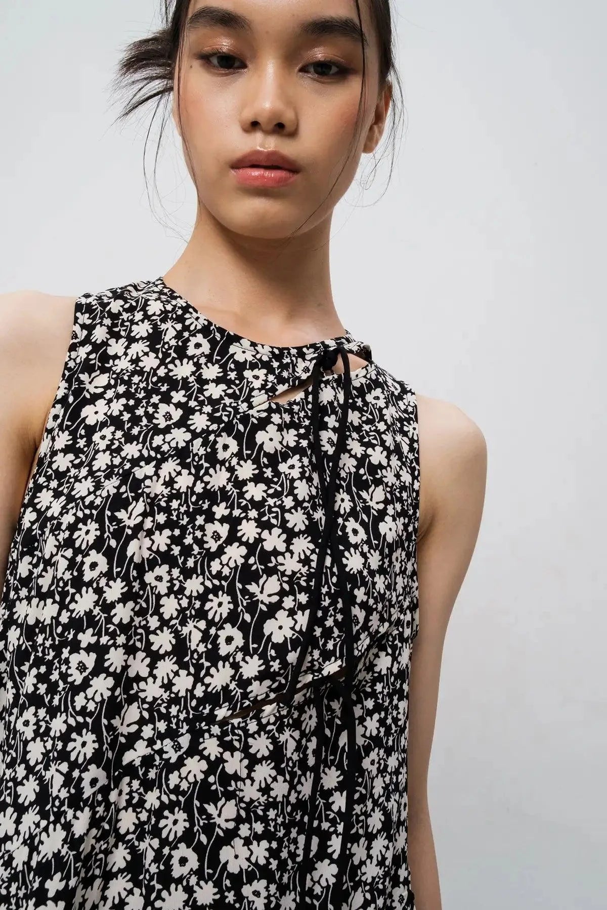 Twister Dress All Black Floral