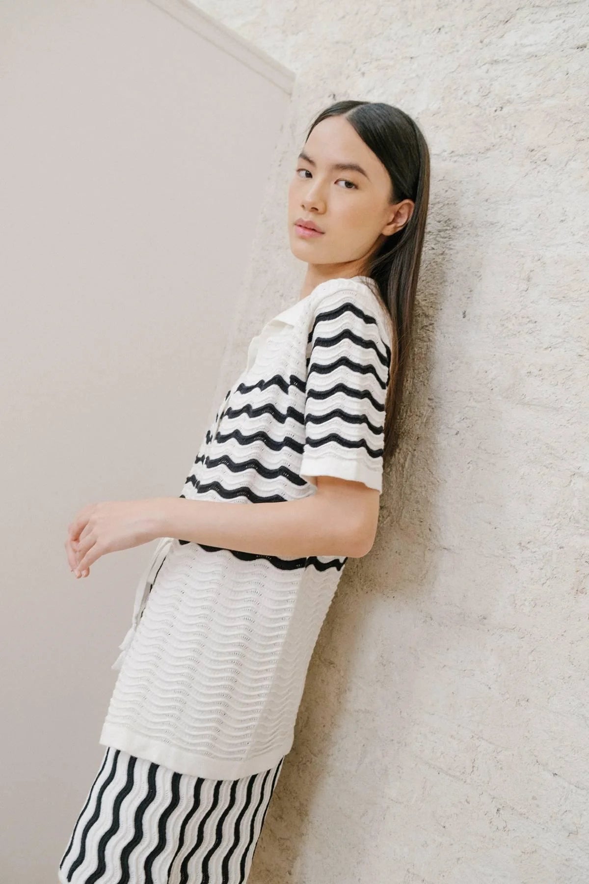 Vague Knit Shirt Black-White