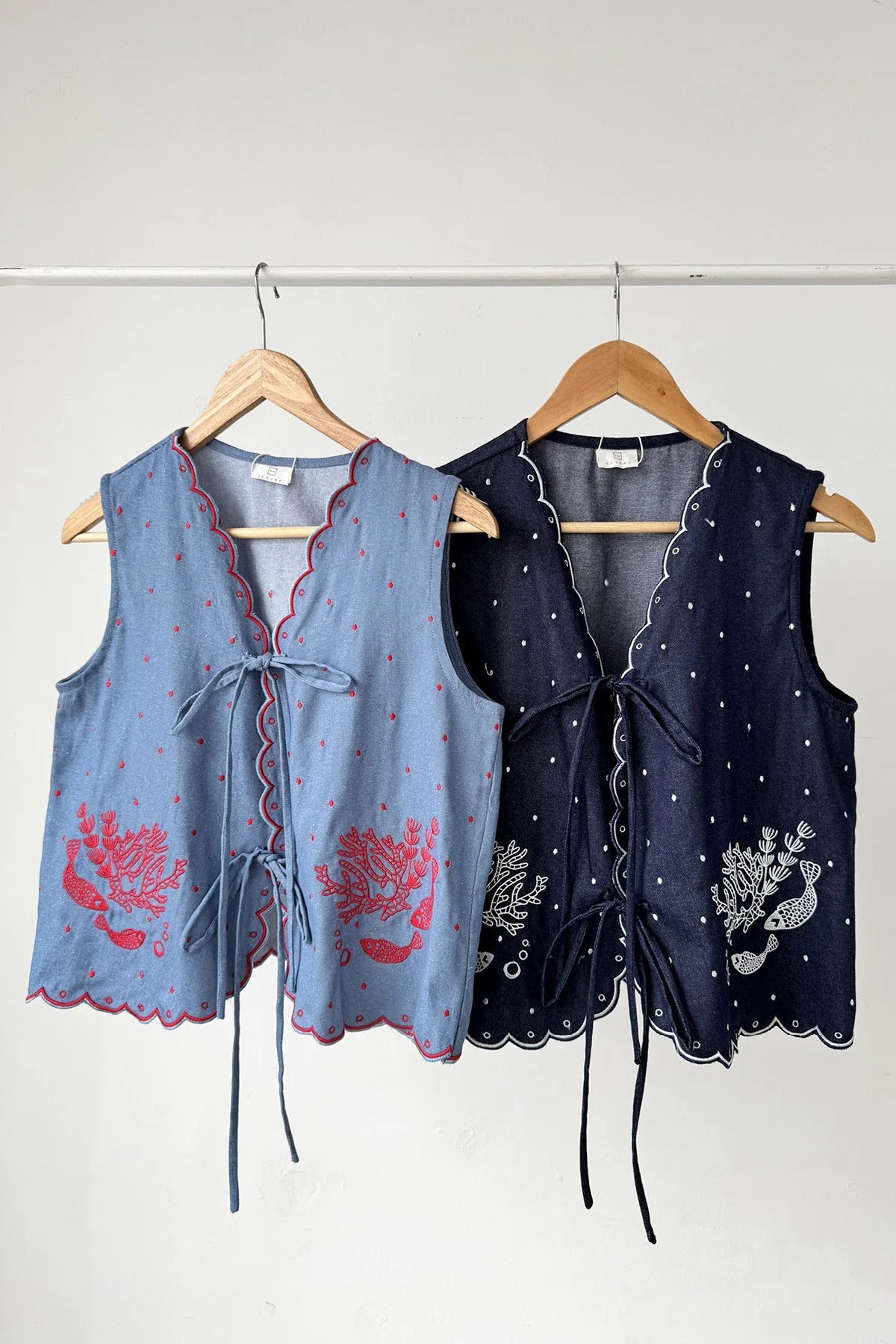 Pica Embroidered Top Dark Denim - White