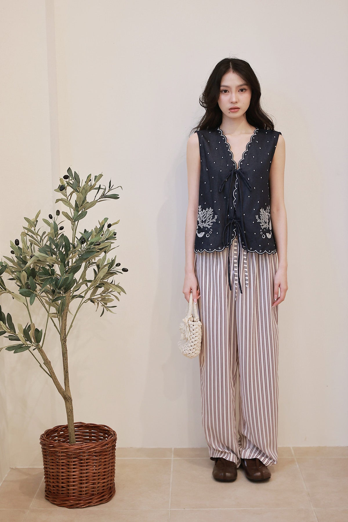 Pica Embroidered Top Dark Denim - White