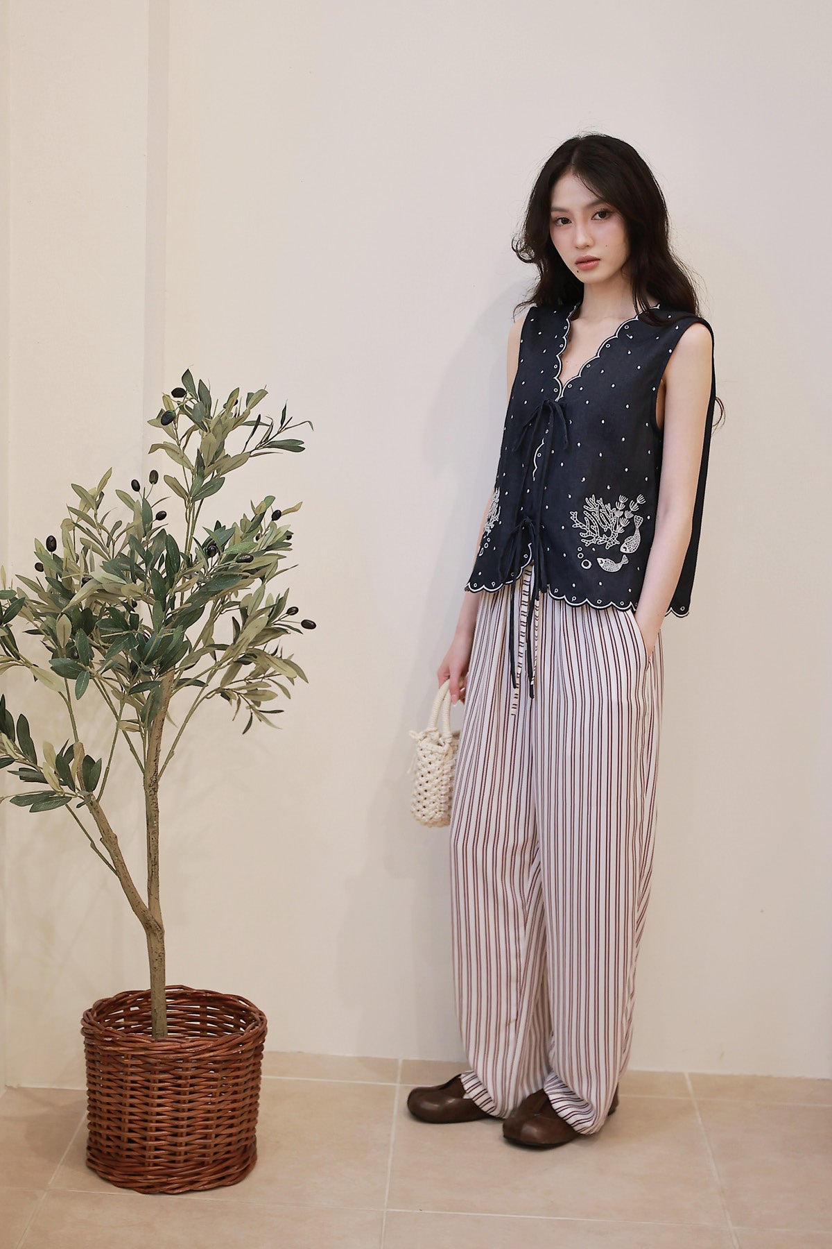 Pica Embroidered Top Dark Denim - White