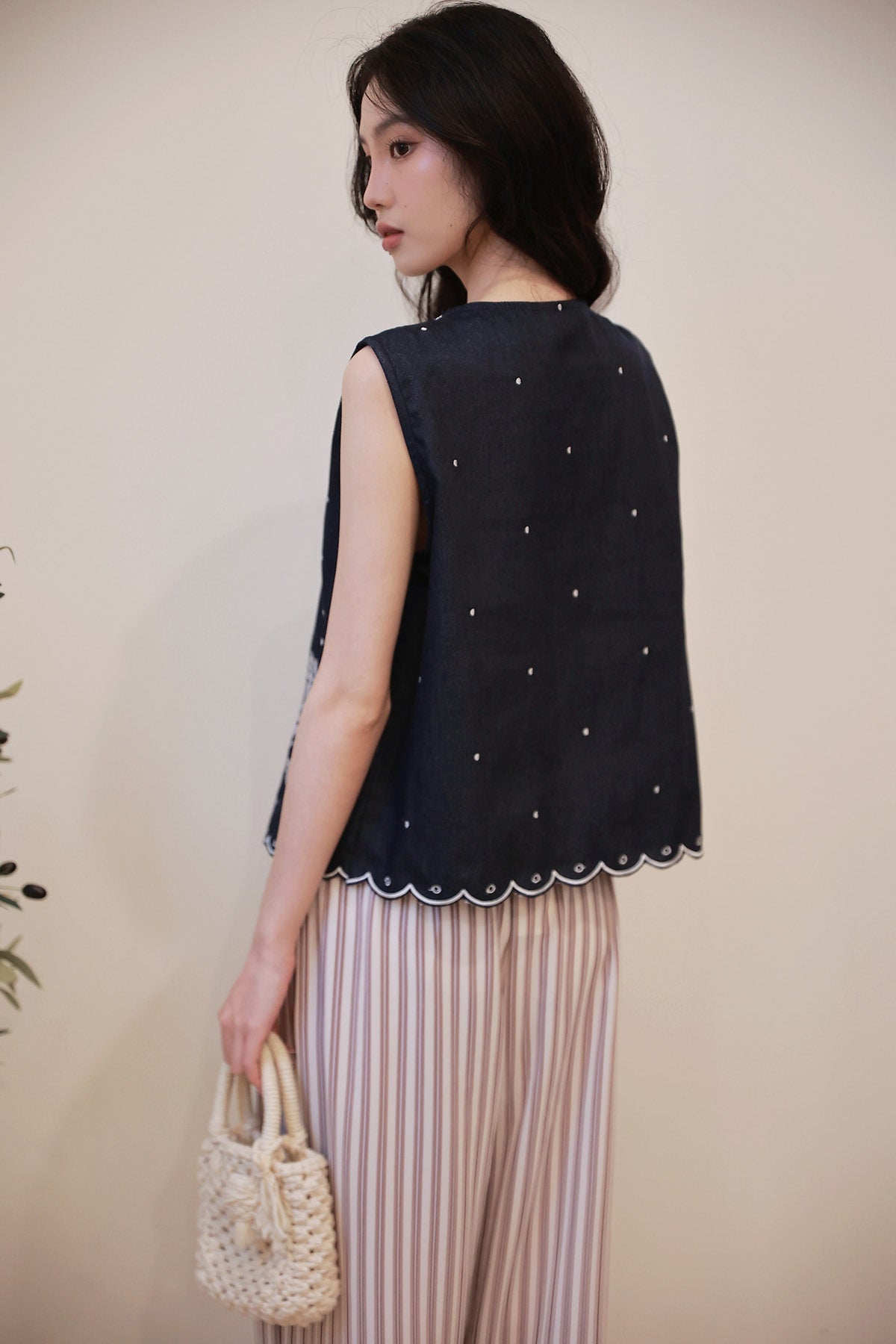 Pica Embroidered Top Dark Denim - White