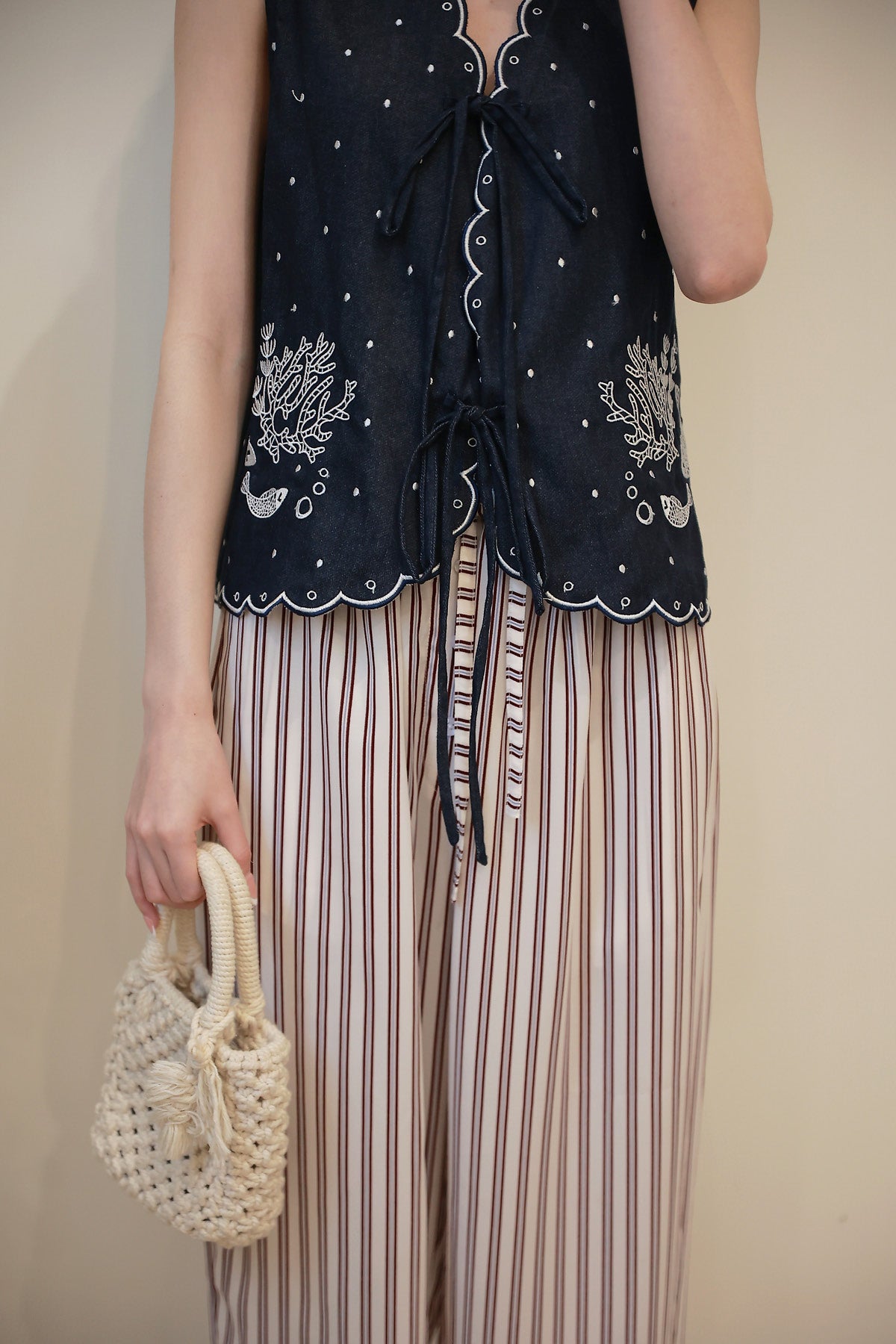 Pica Embroidered Top Dark Denim - White