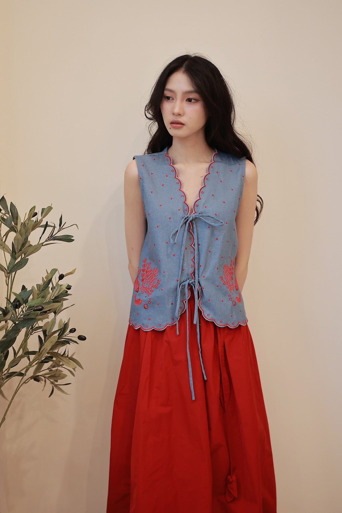 Pica Embroidered Top Light Denim - Red