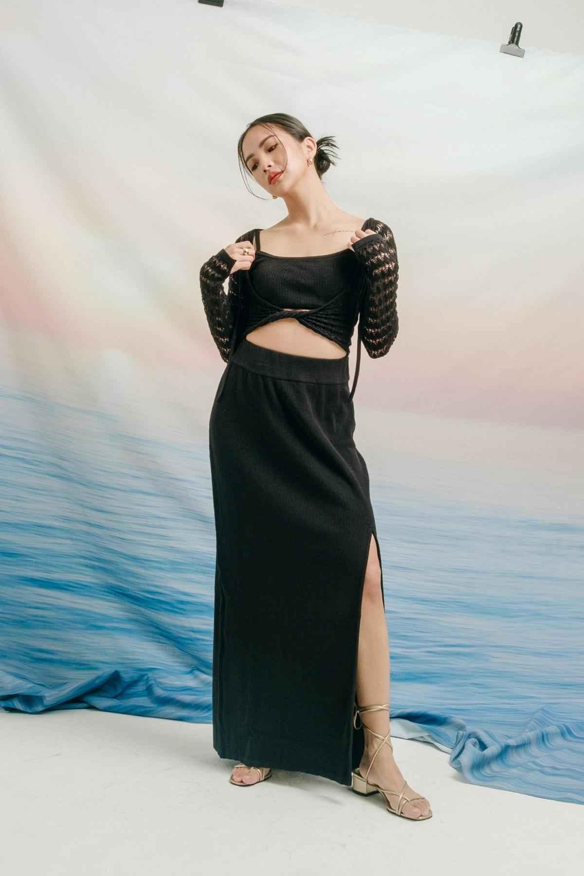 Adele Long Knitted Skirt Black - EESOME