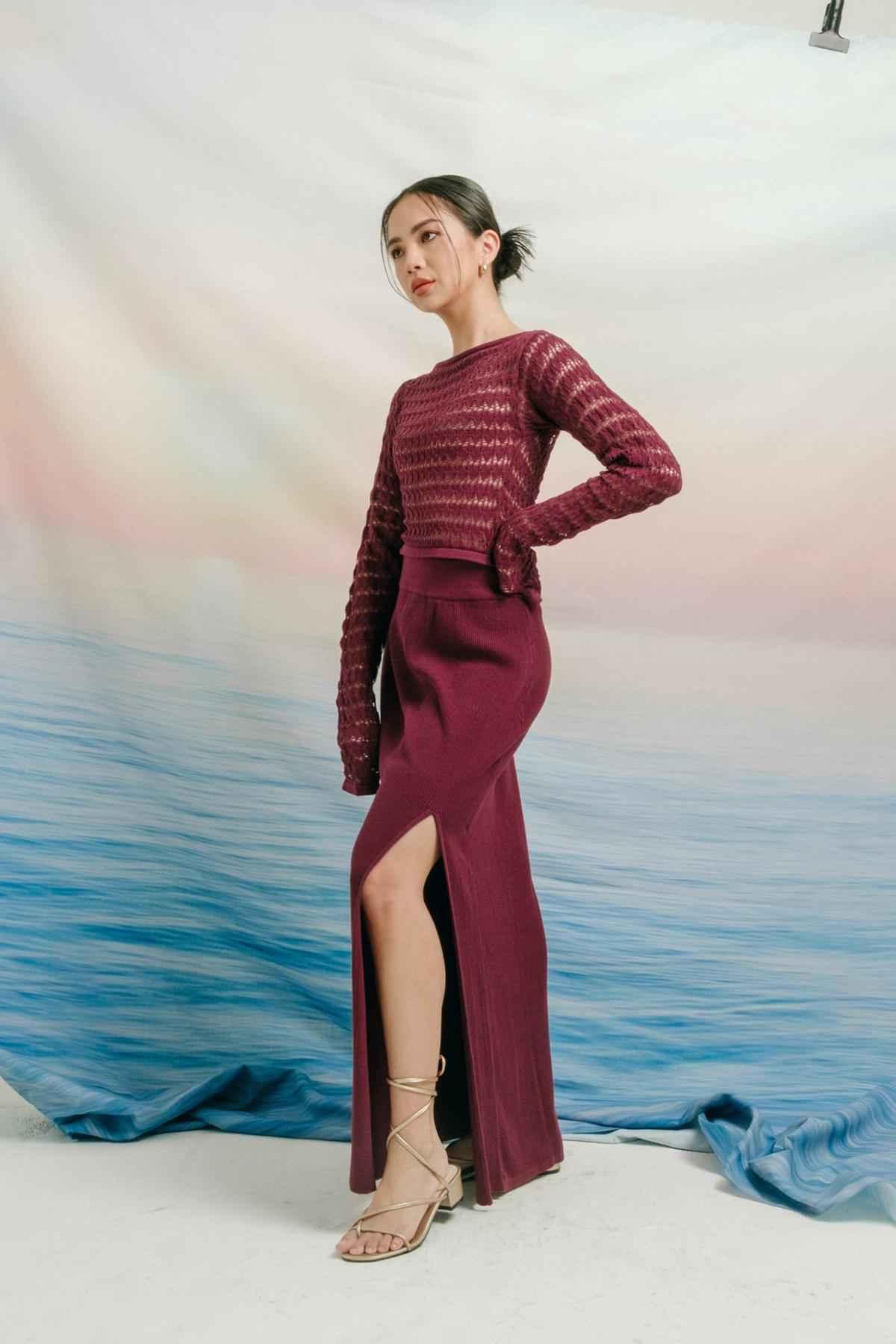 Adele Long Knitted Skirt Maroon - EESOME