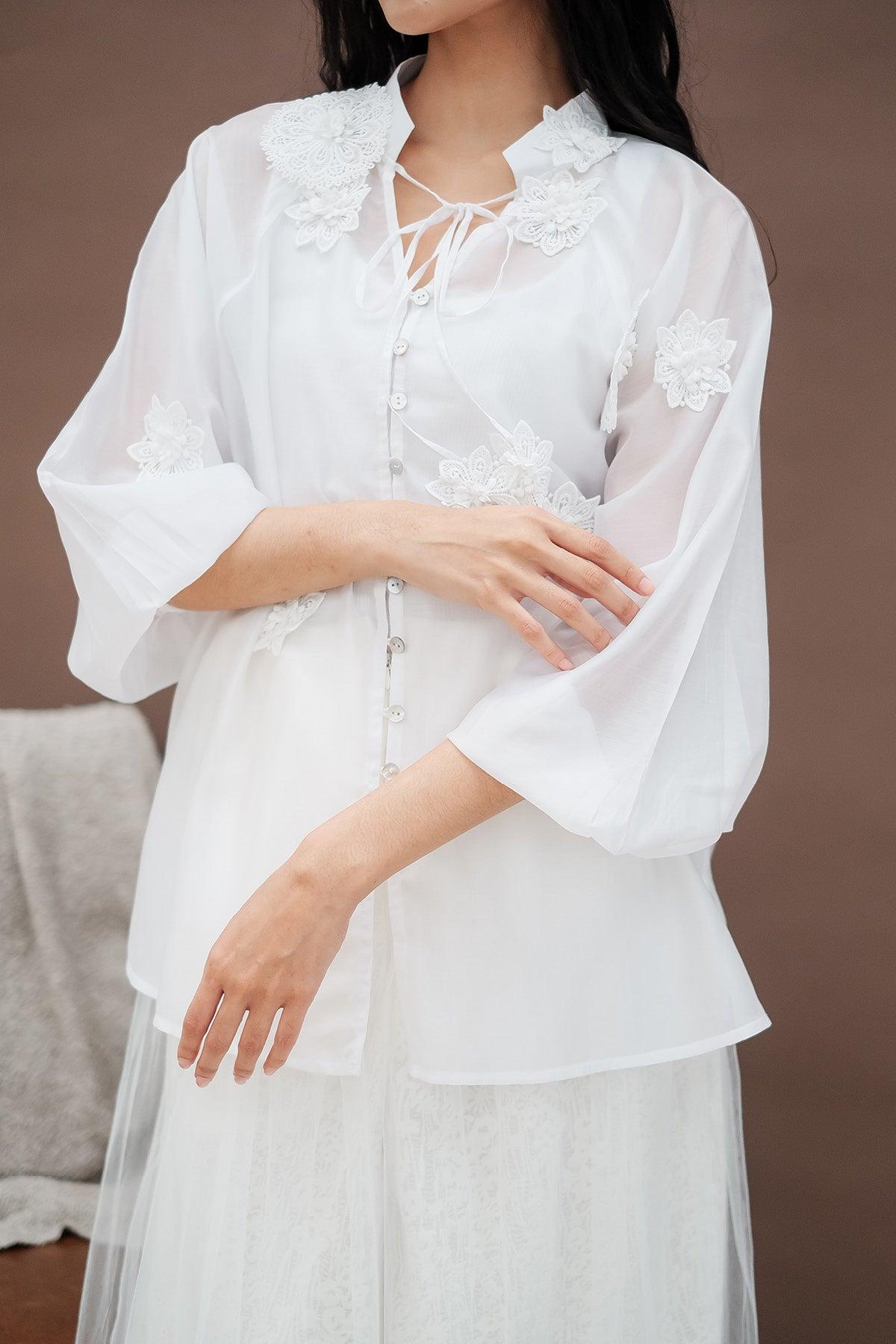 Amara Blouse Off White - EESOME