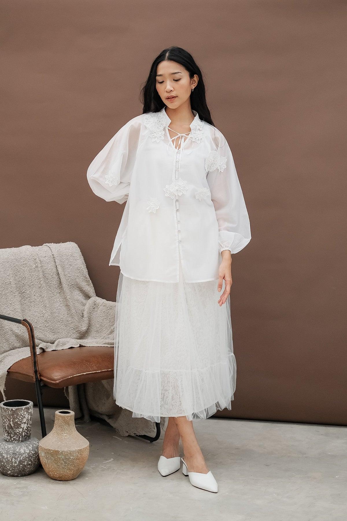 Amara Blouse Off White - EESOME