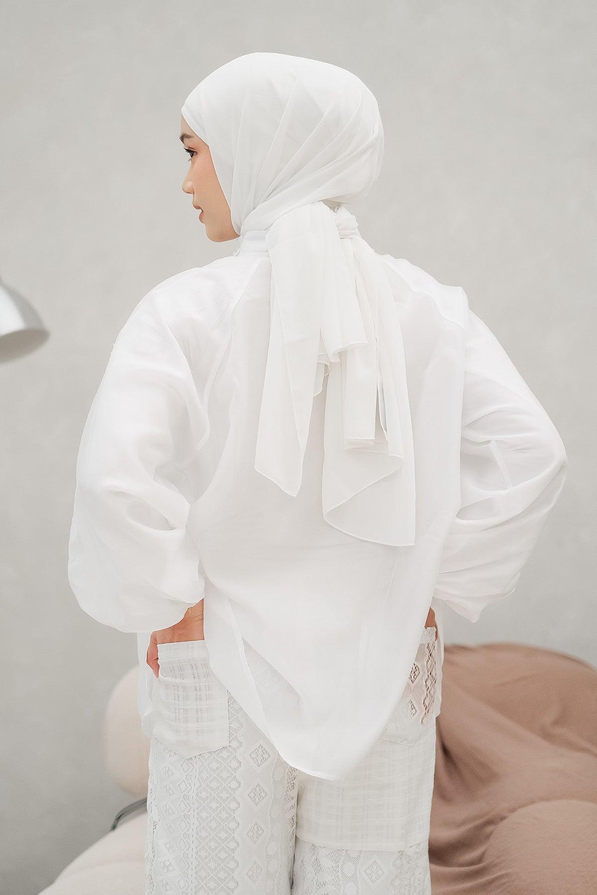 Amara Blouse Off White - EESOME
