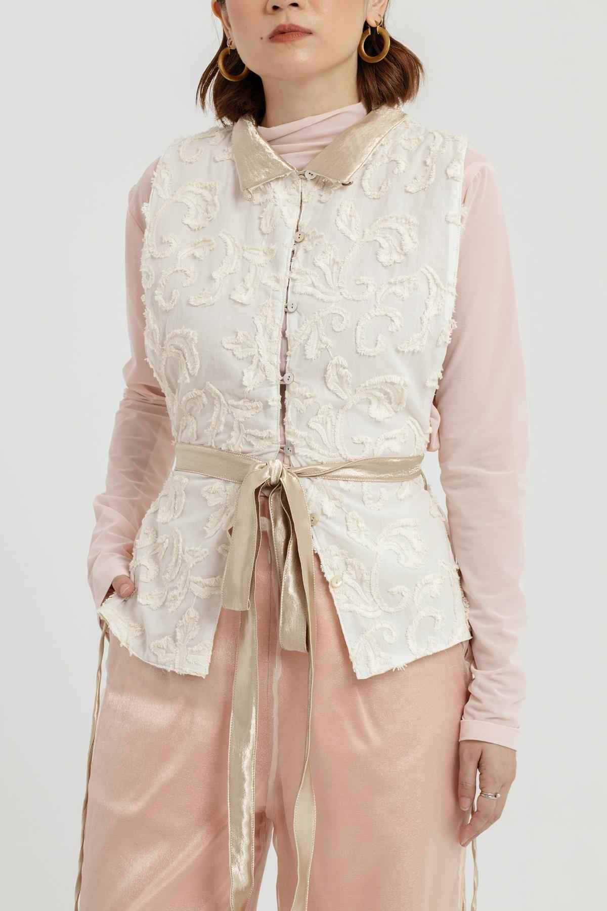Barro Reversible Vest White/Gold - EESOME