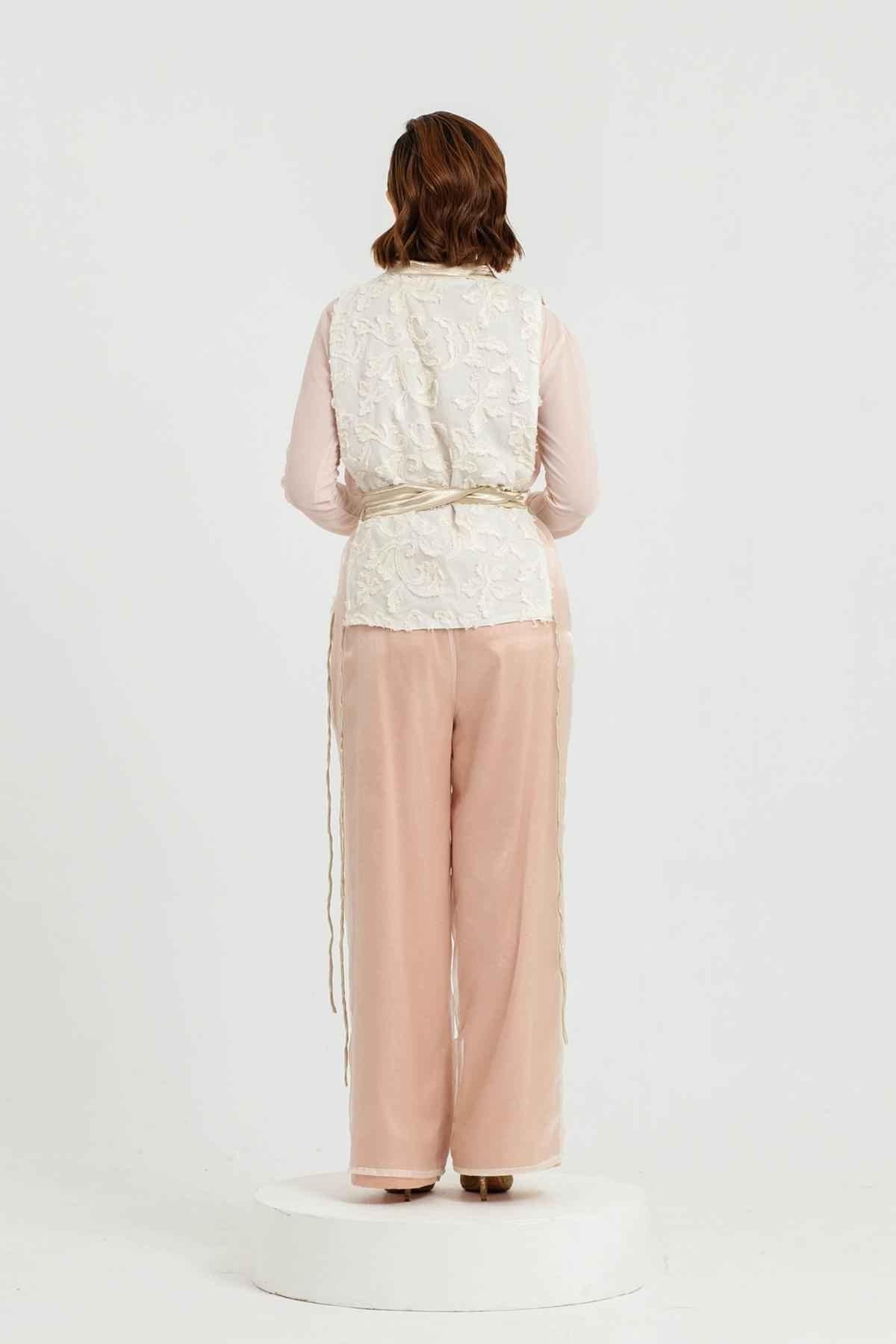 Barro Reversible Vest White/Gold - EESOME