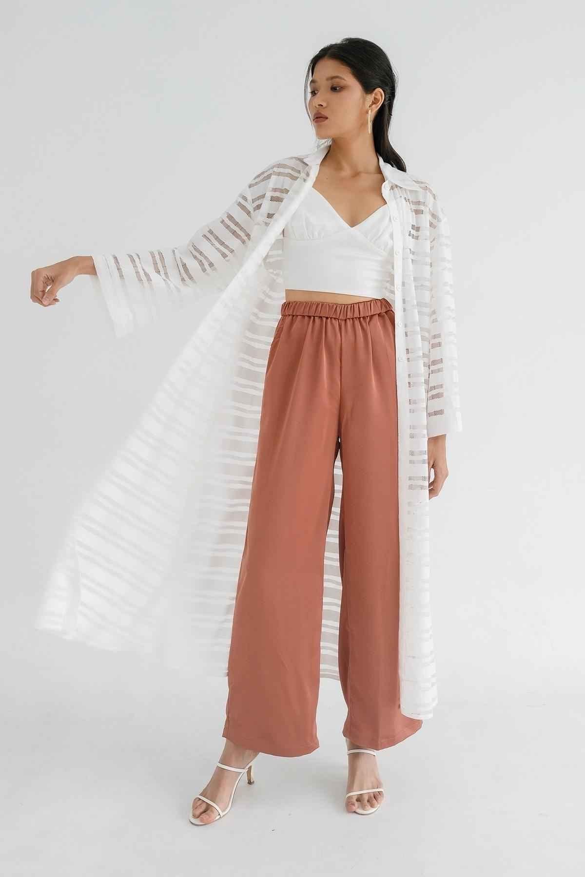 Bayang Long Top Off White - EESOME