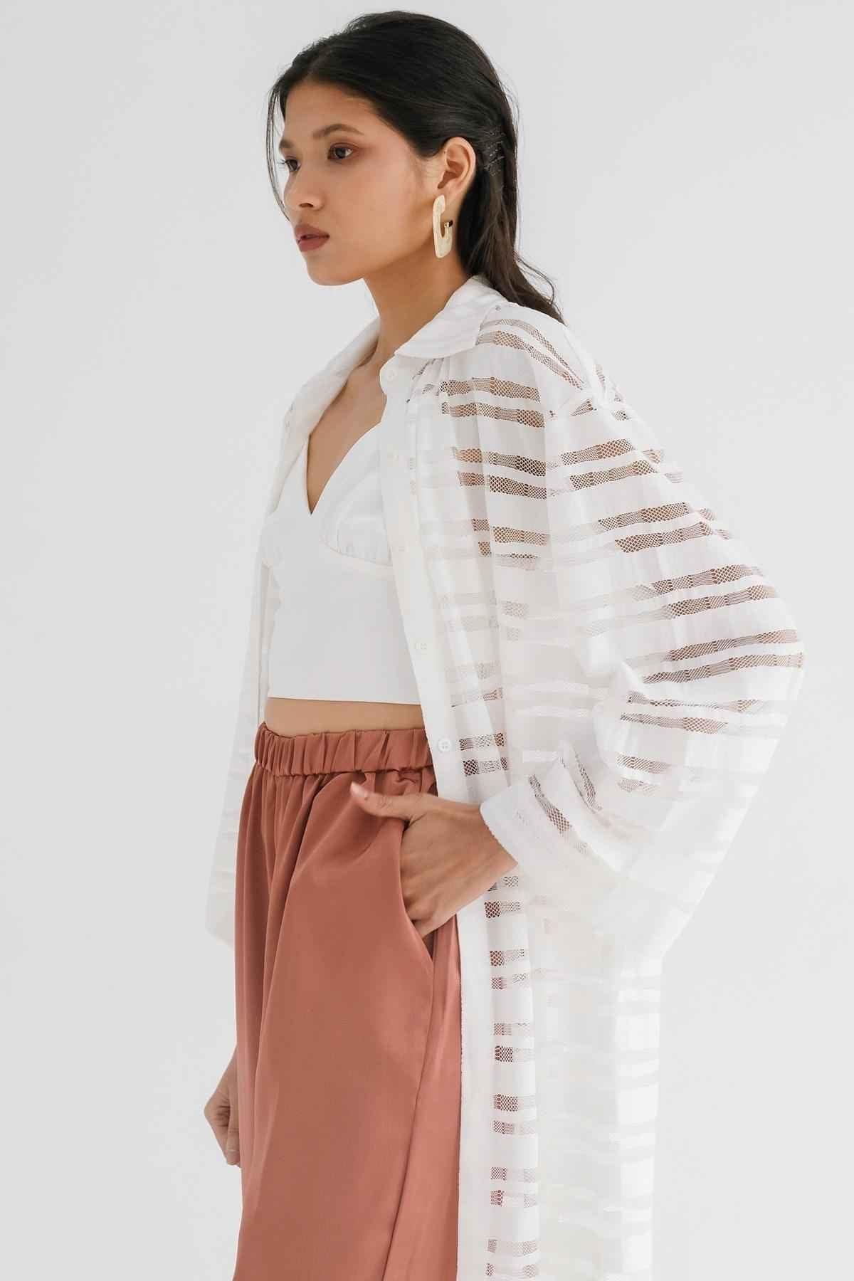 Bayang Long Top Off White - EESOME