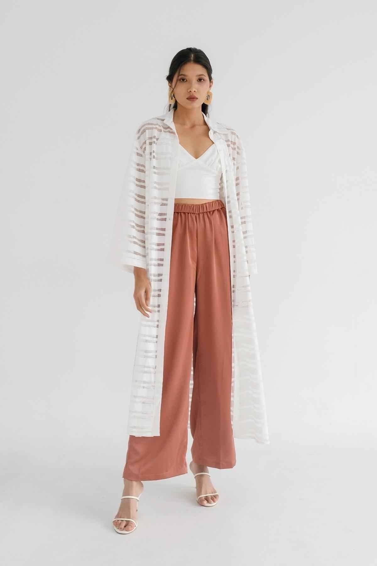 Bayang Long Top Off White - EESOME