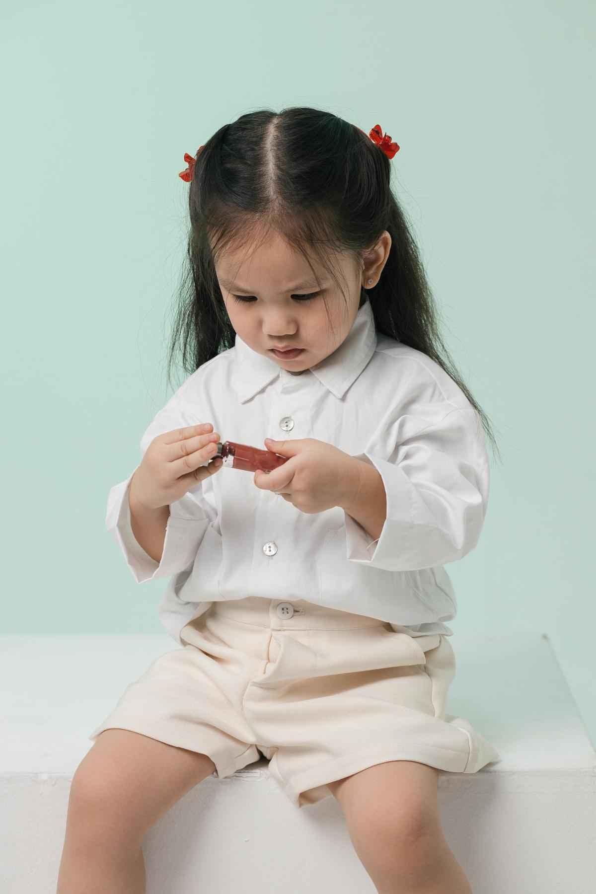 Bira Petite Shirt Off White - EESOME