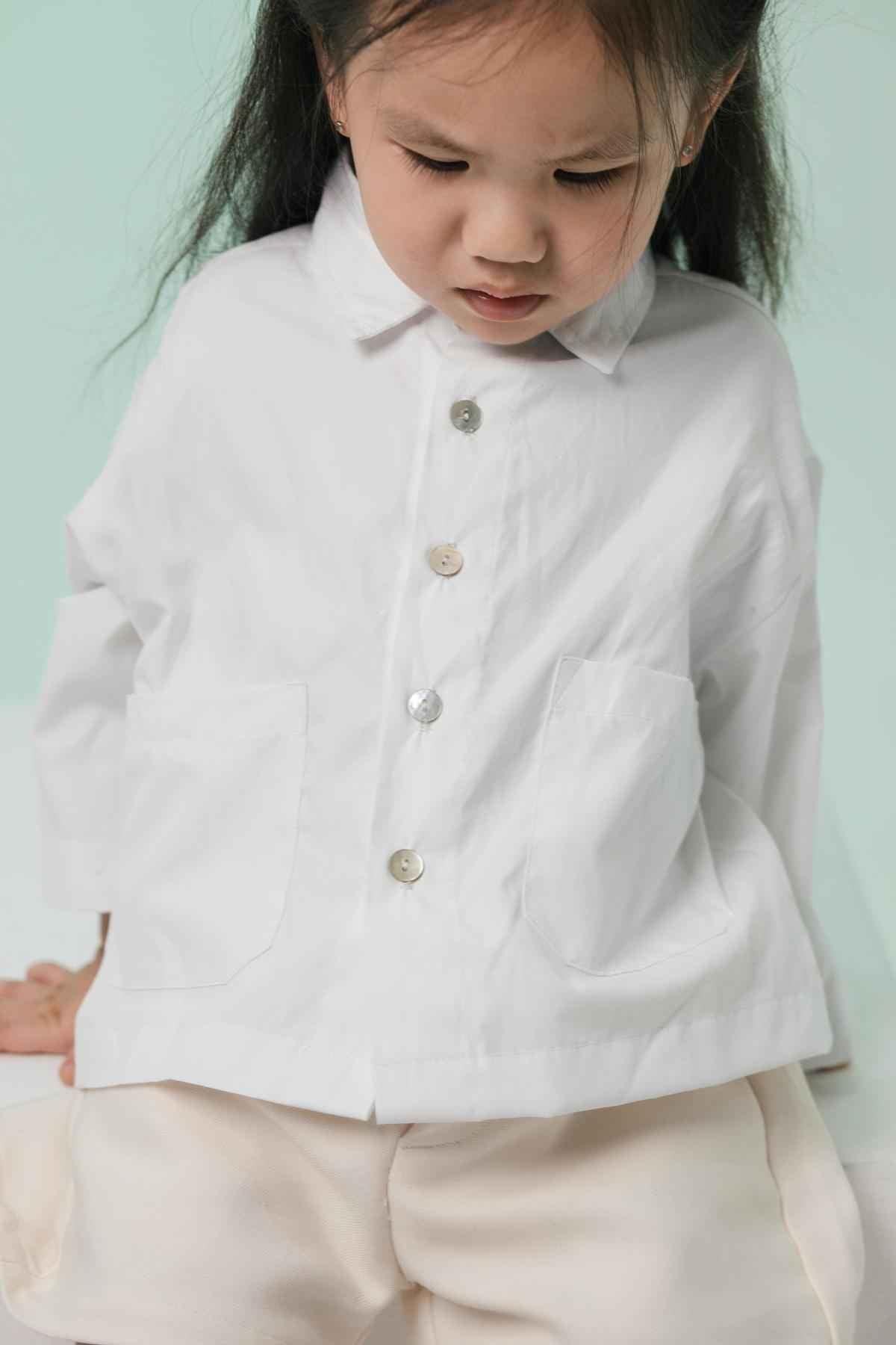 Bira Petite Shirt Off White - EESOME
