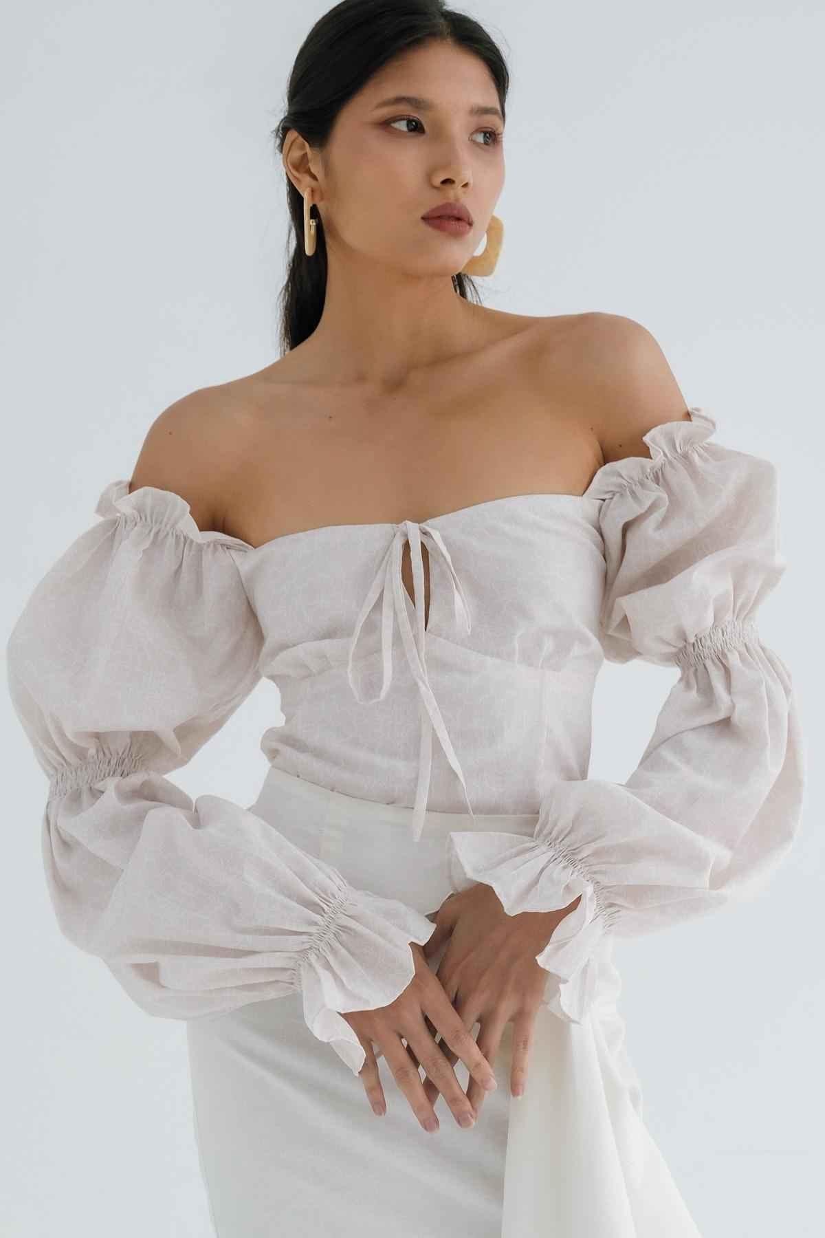 Buih Blouse Nude - EESOME