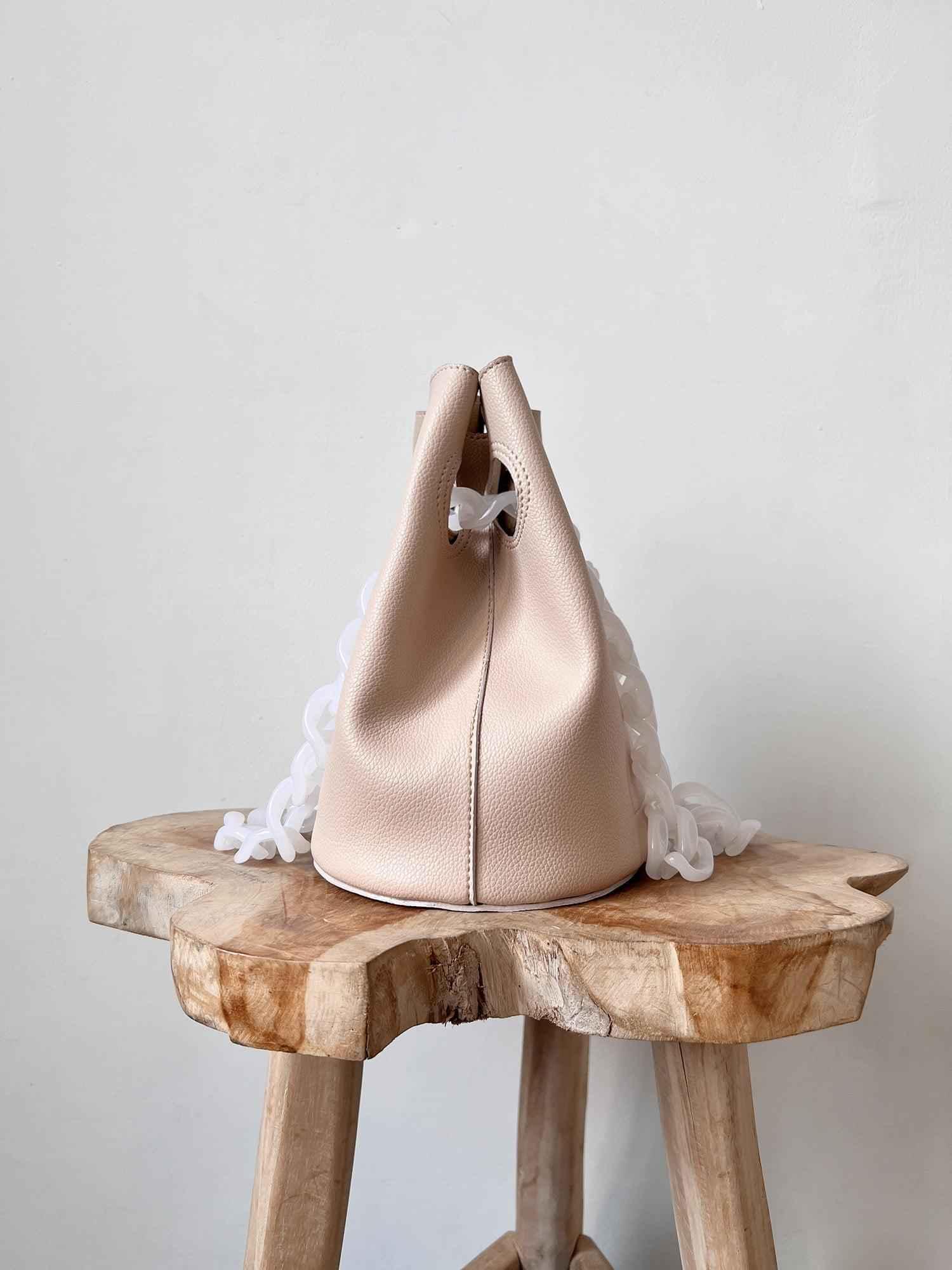Chaine Bucket Bag Beige - EESOME