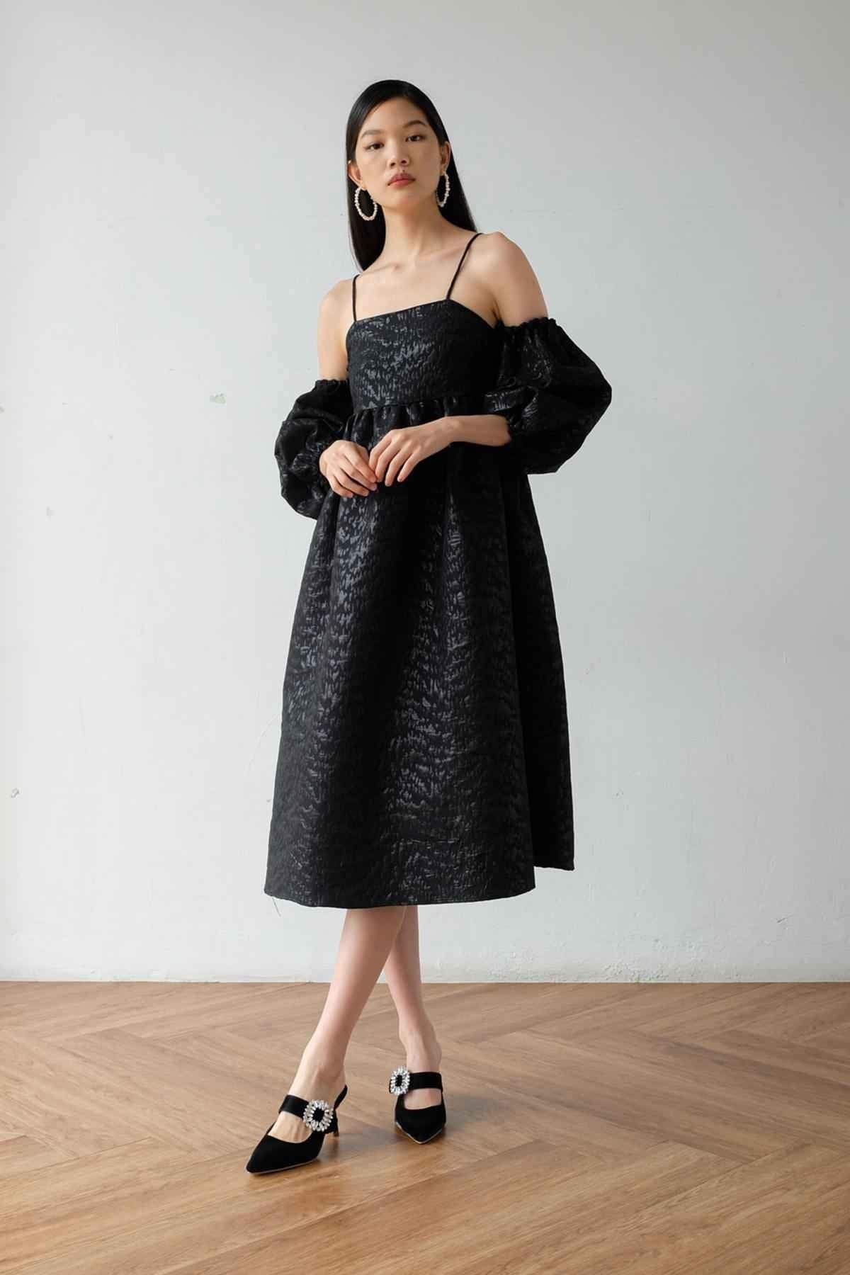 Daphne Dress Black Floral - EESOME