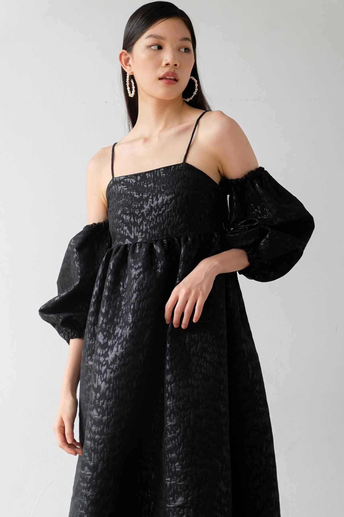 Daphne Dress Black Floral - EESOME