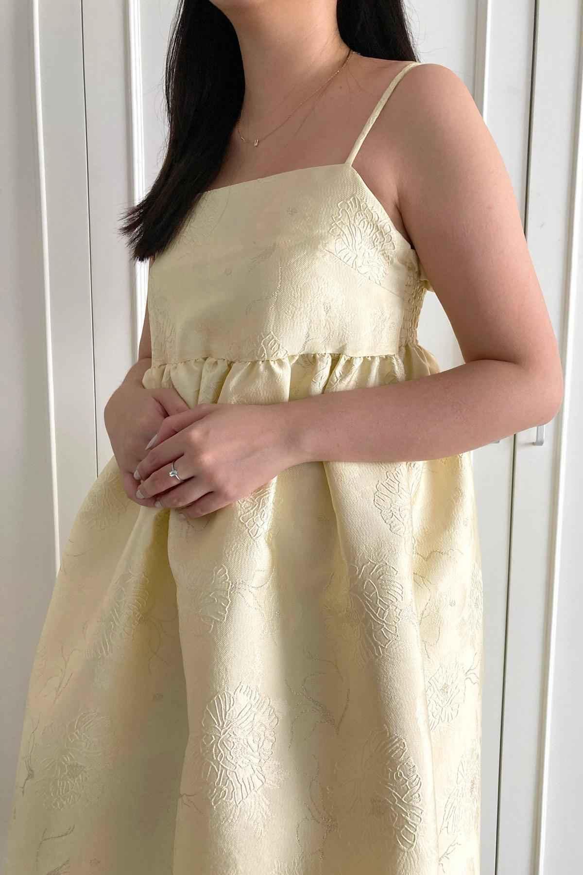 Daphne Dress Champagne Gold - EESOME
