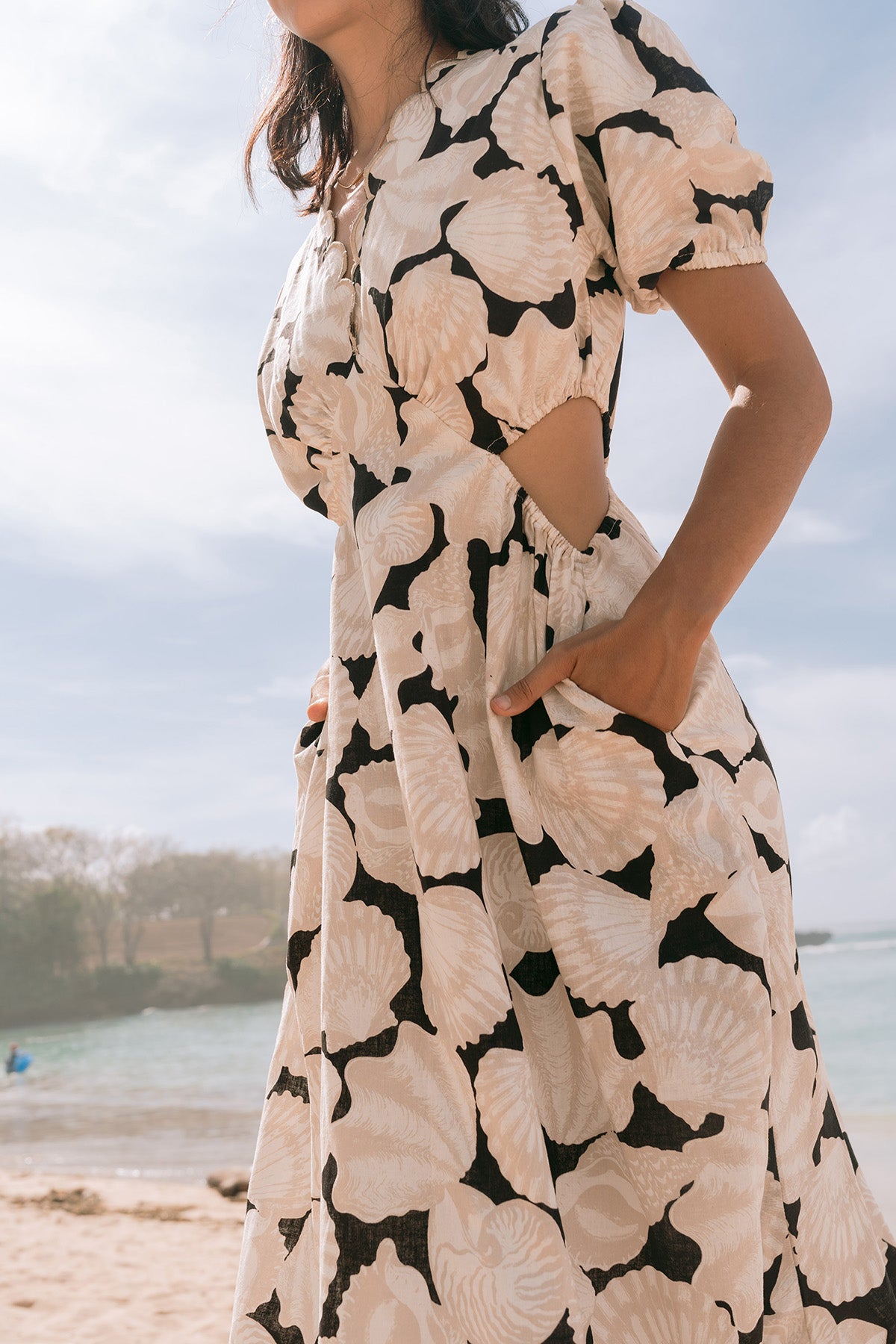 Shelly Dress Brown Shell