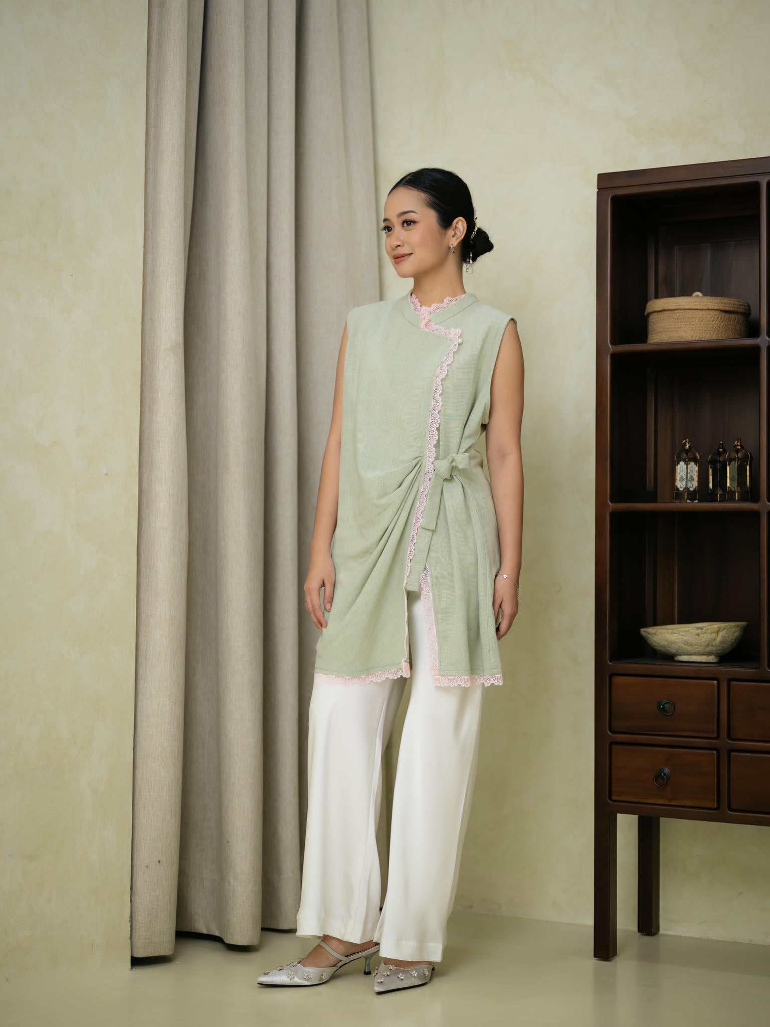 Zahra Vest Sage/Pink