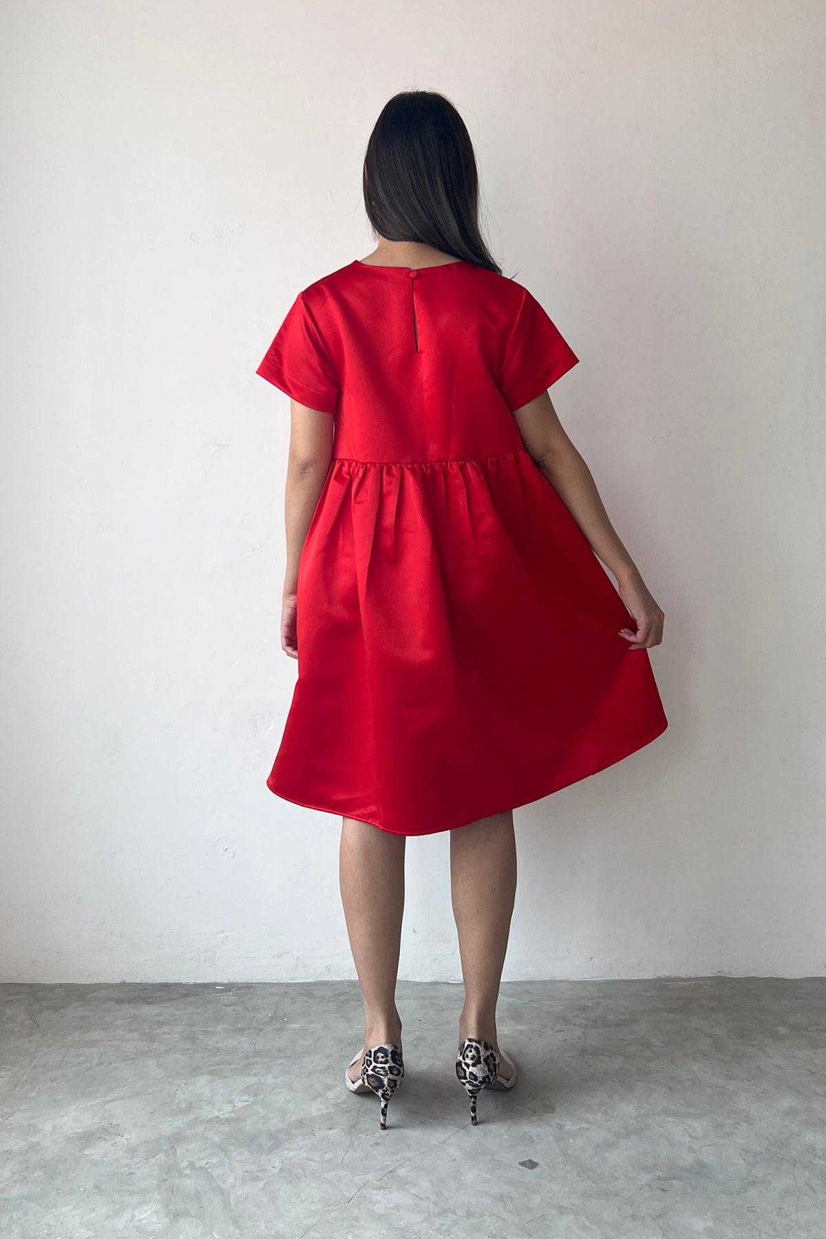 Fira Satin Dress Red - EESOME