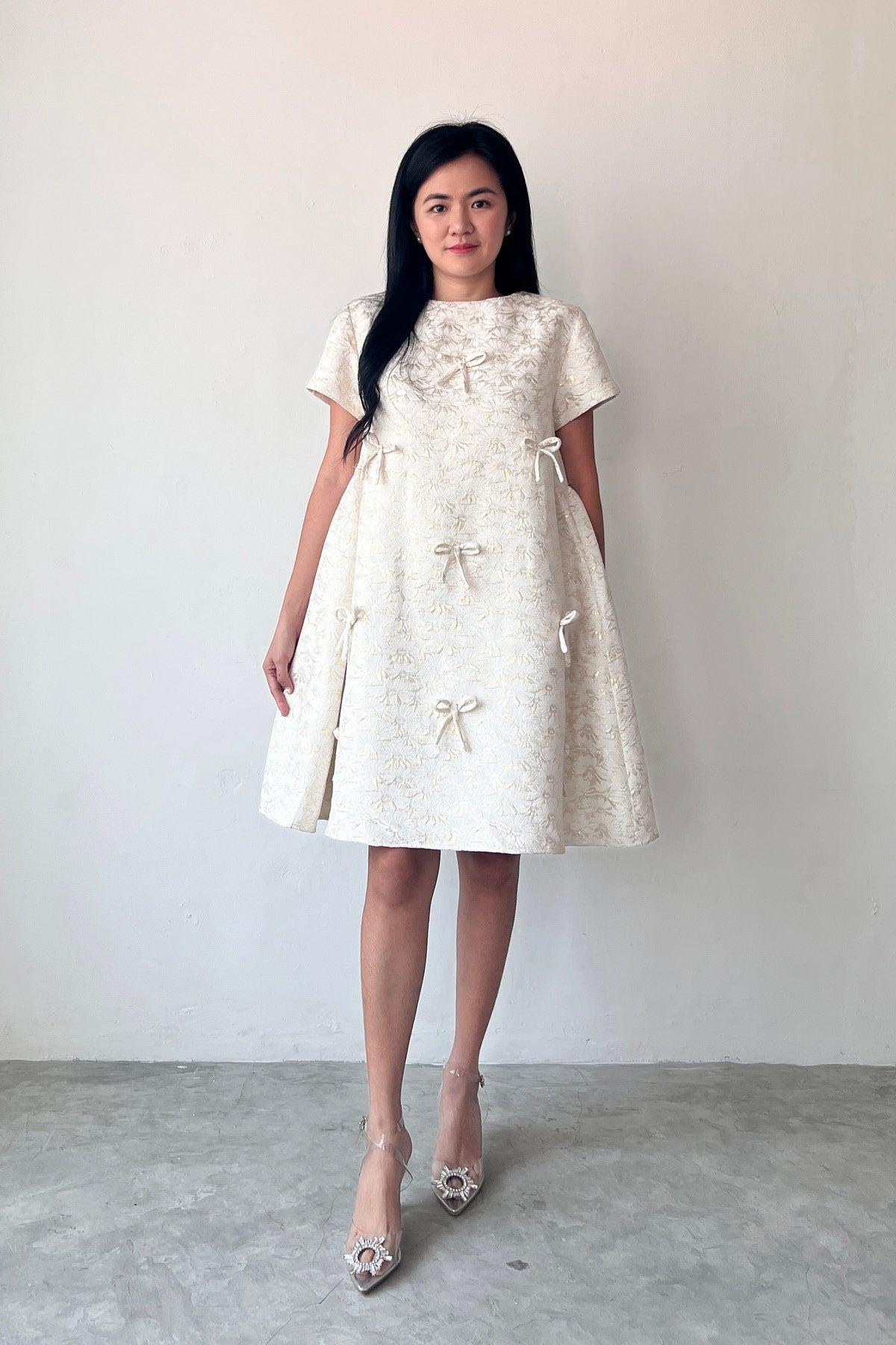 Fira Sleeveless Dress Gold - EESOME