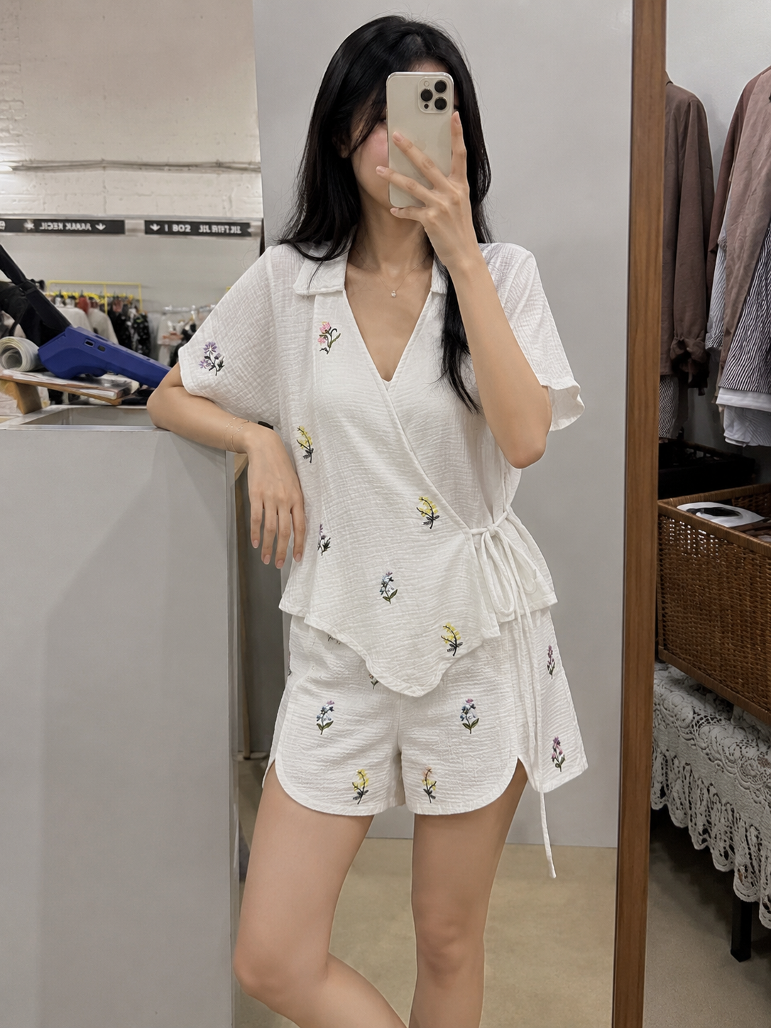Fleur Shorts Off White
