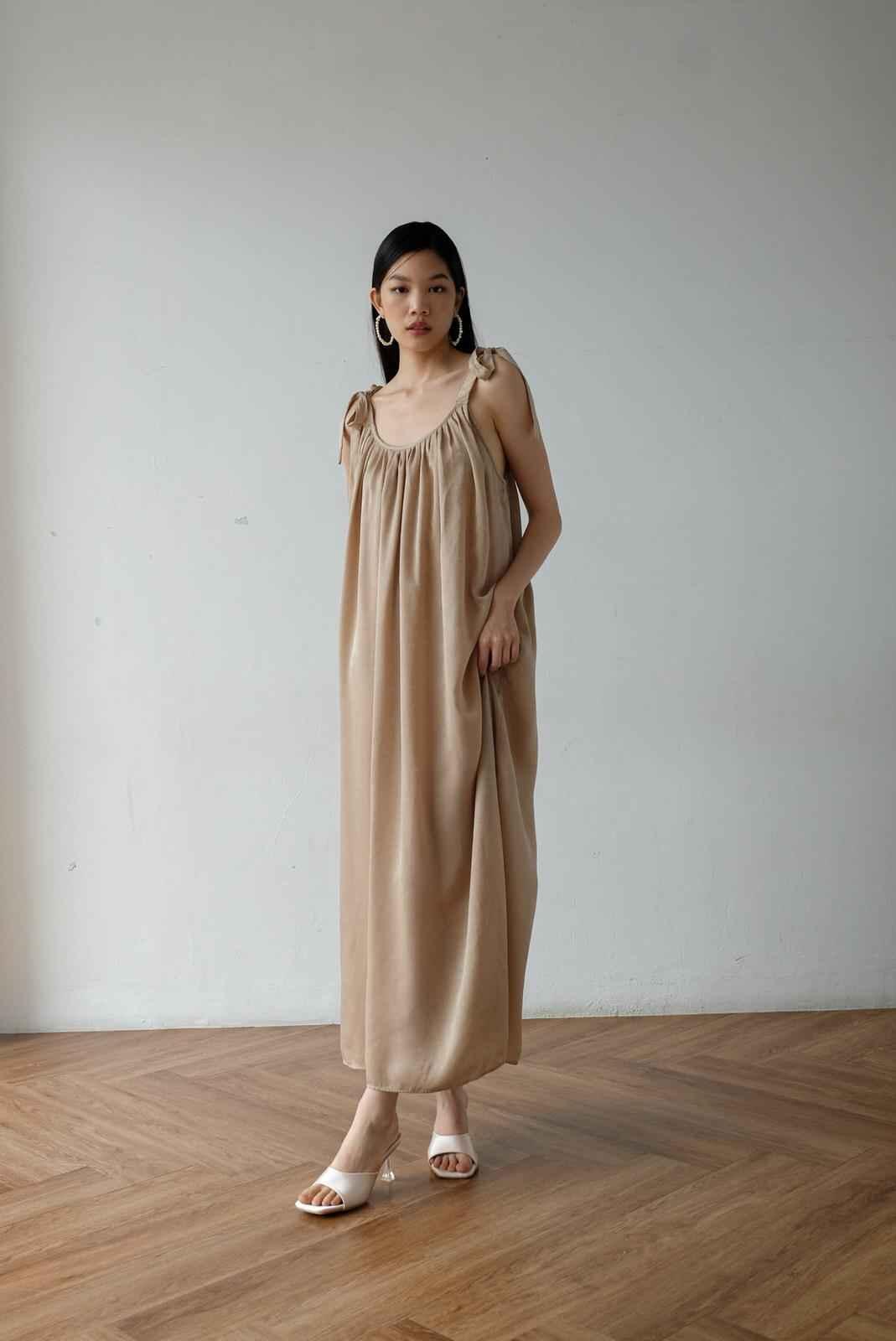 Gala Dress Nude - EESOME