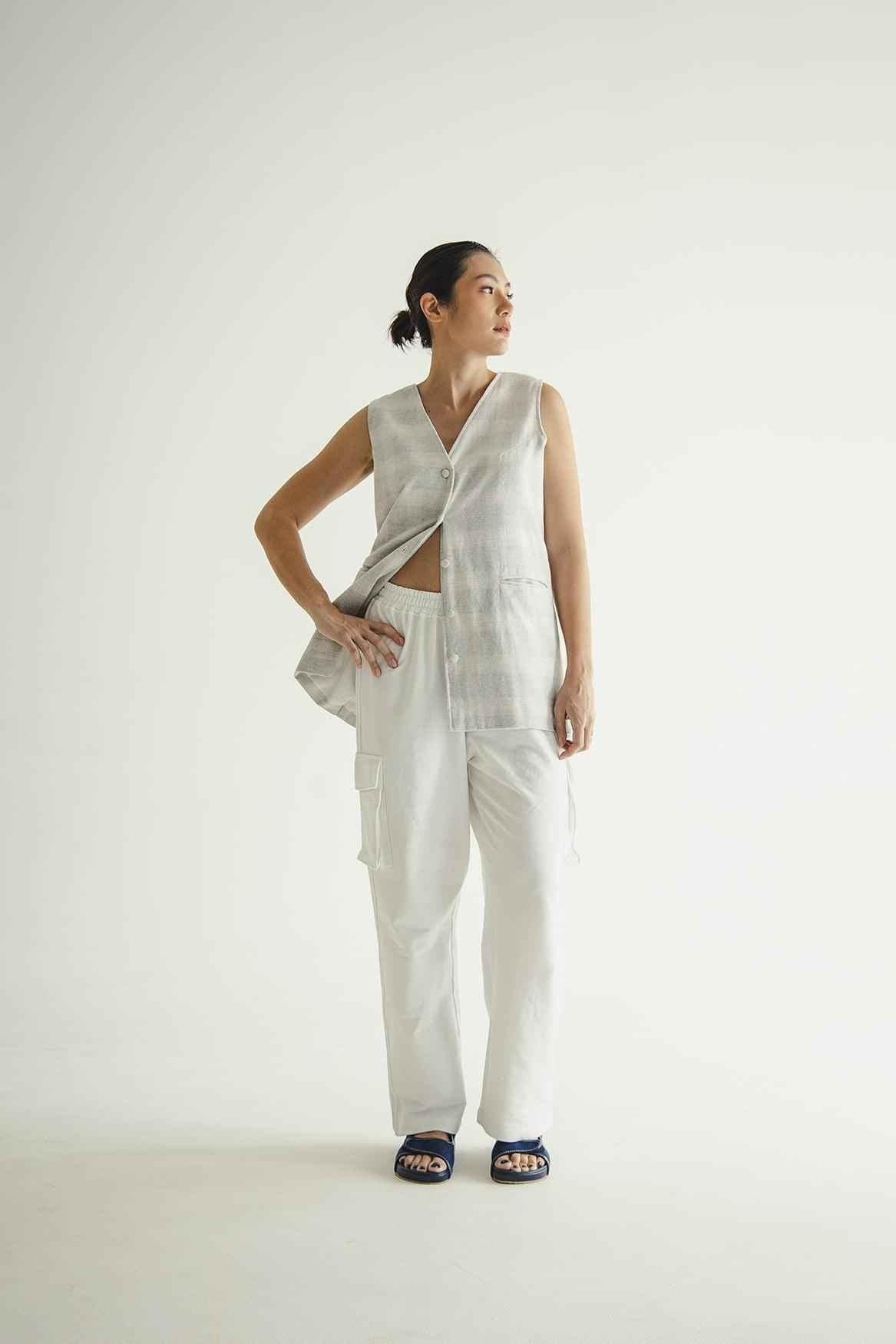 Grise Vest Grey White - EESOME
