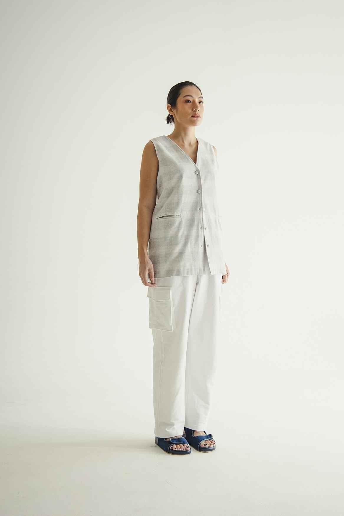 Grise Vest Grey White - EESOME