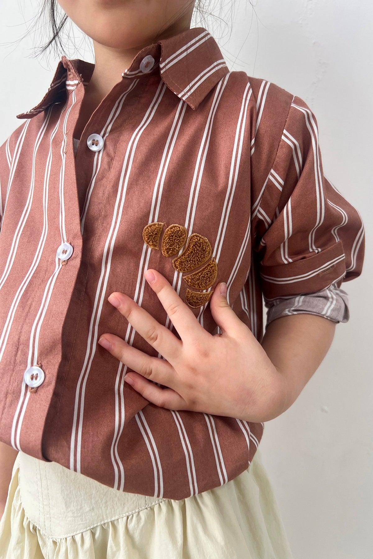 League Petite Shirt Brown White - EESOME