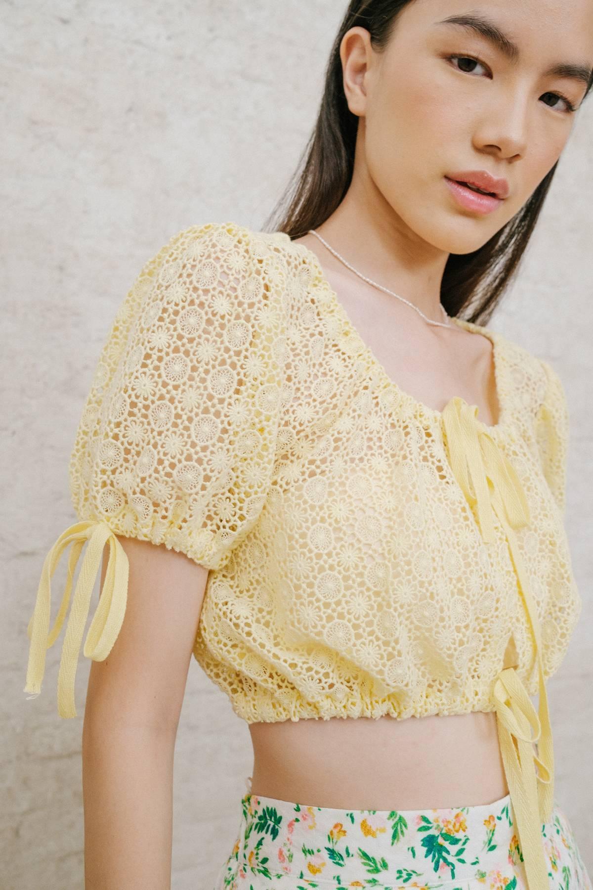 Naples Top Soft Yellow - EESOME
