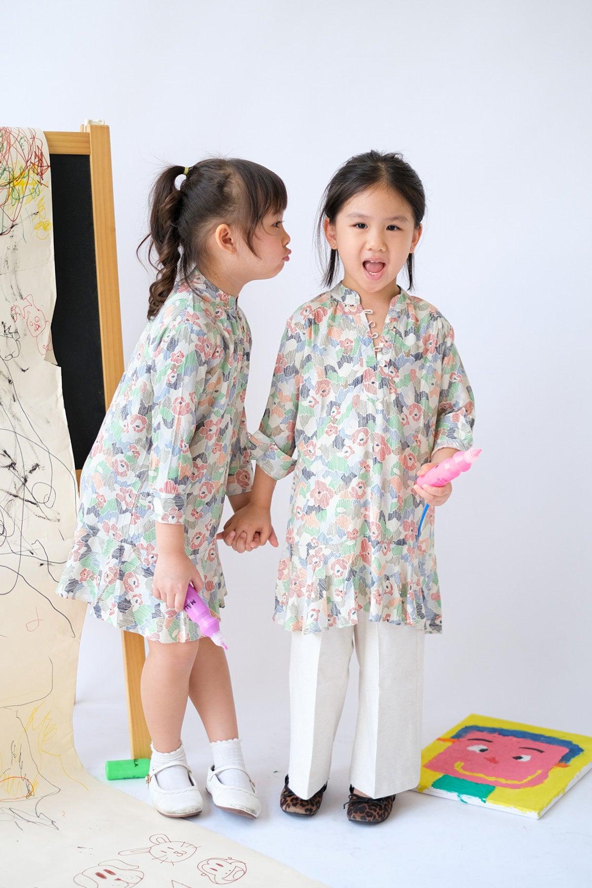 Nora Petite Dress Multicolor Abstract - EESOME