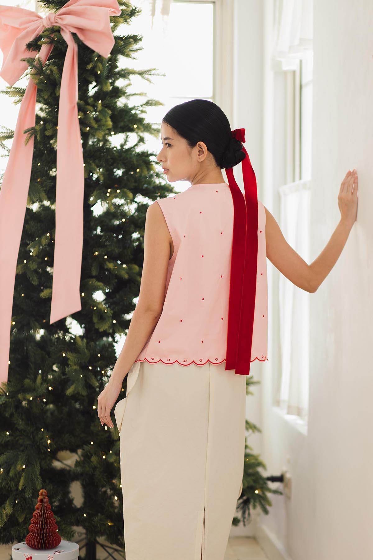 Pica Embroidered Top &amp; Shorts Pink-Red - EESOME