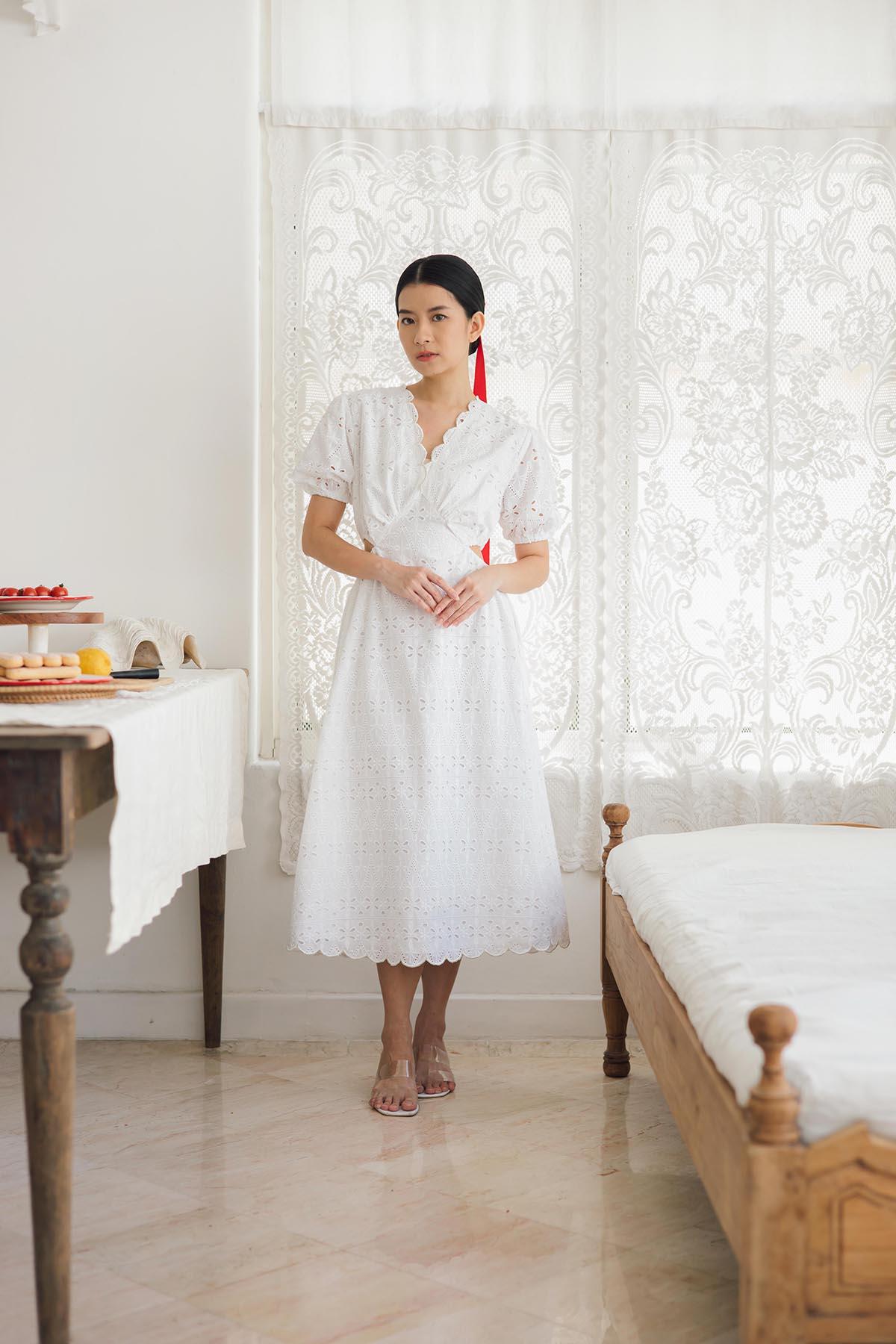 Shelly Dress Eyelet White - EESOME