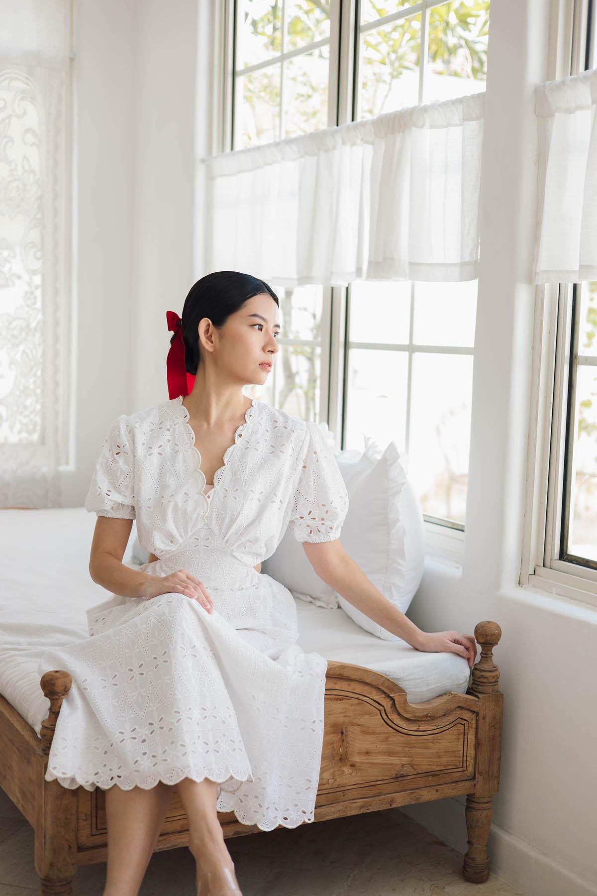 Shelly Dress Eyelet White - EESOME