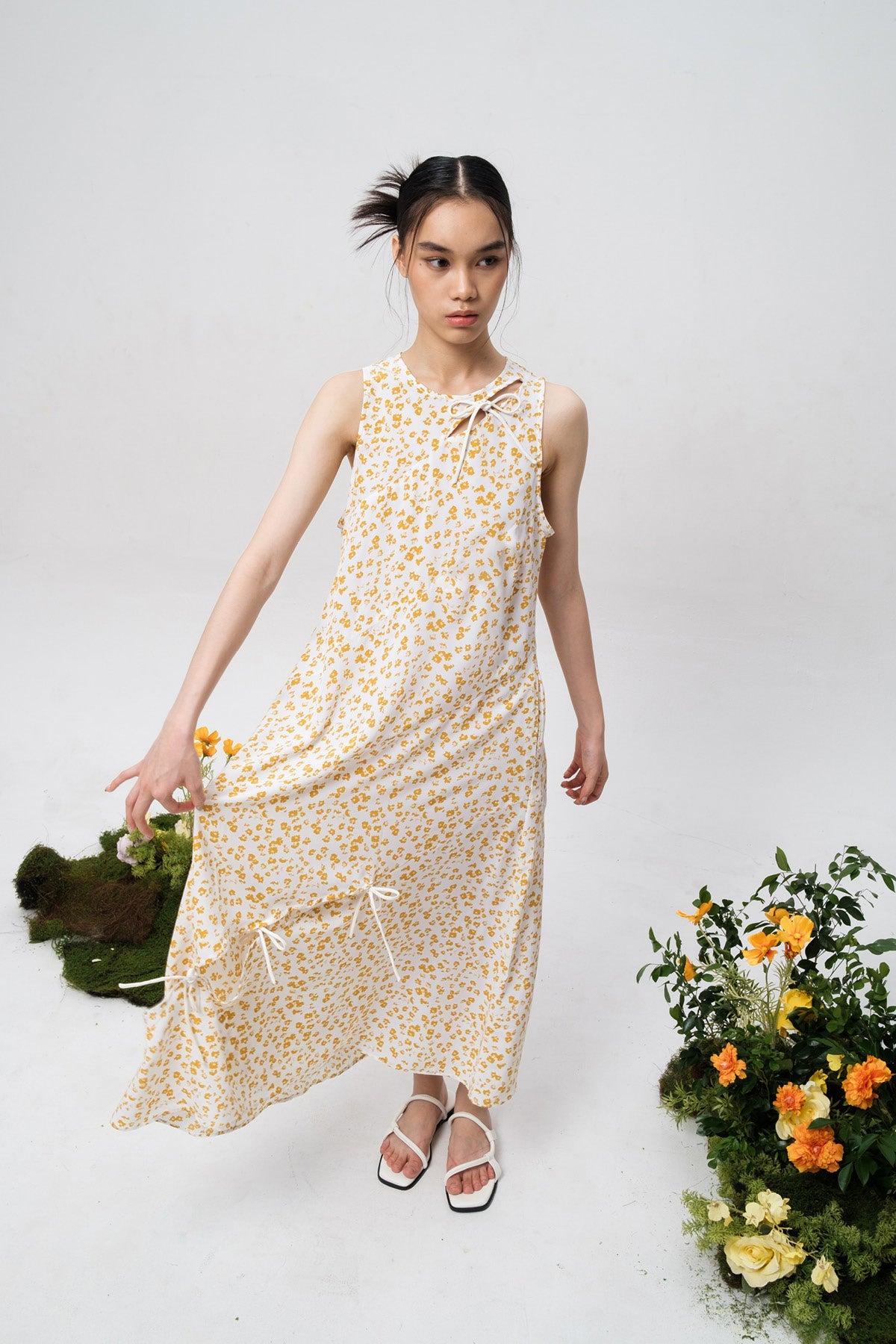 Twister Dress All White Floral - EESOME