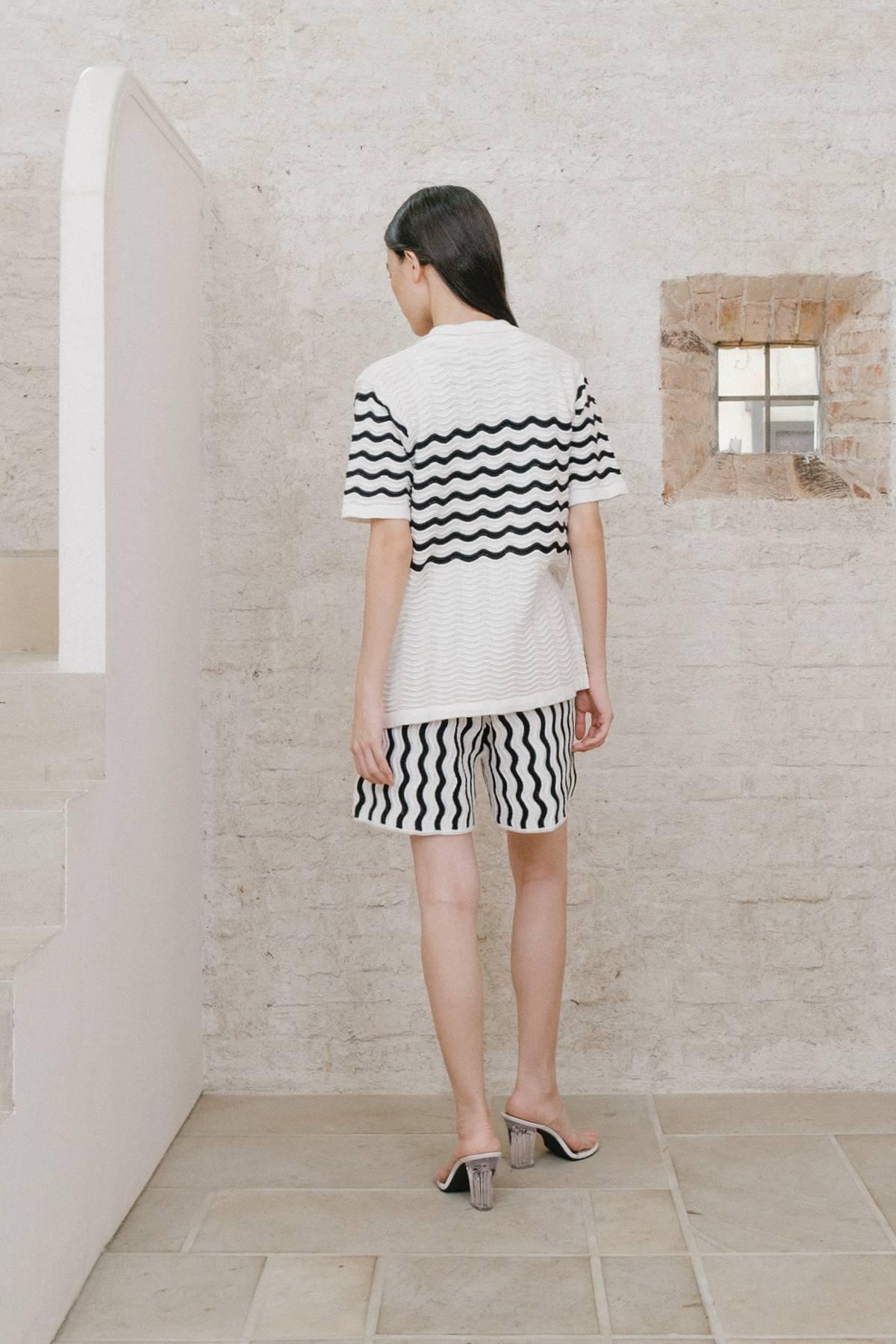 Vague Knit Shirt Black-White - EESOME