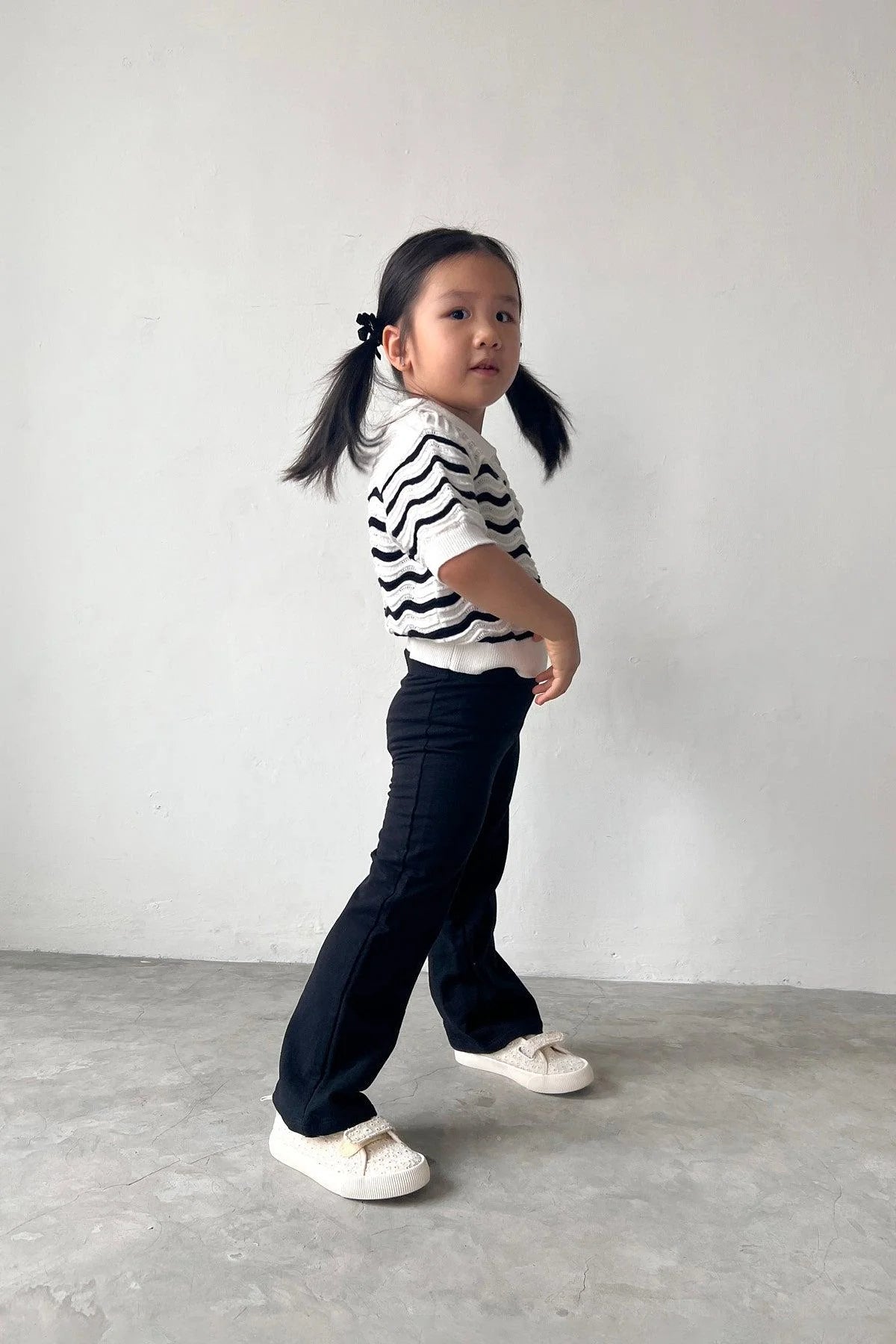 Vague Petite Shirt Black-White - EESOME