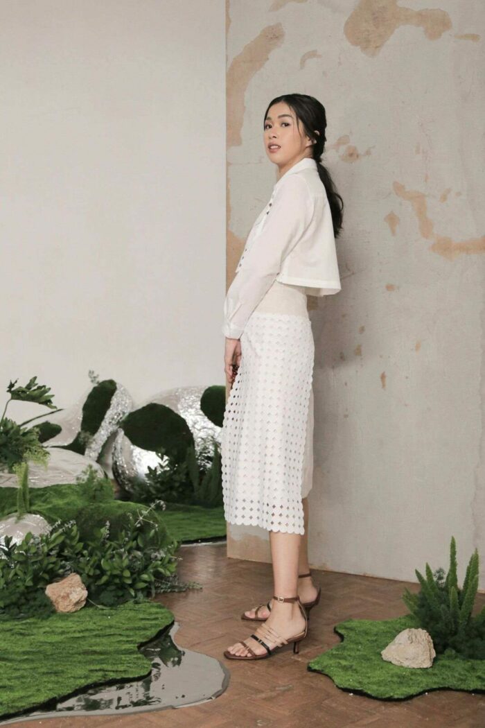 Pola Shirt Off White EESOME